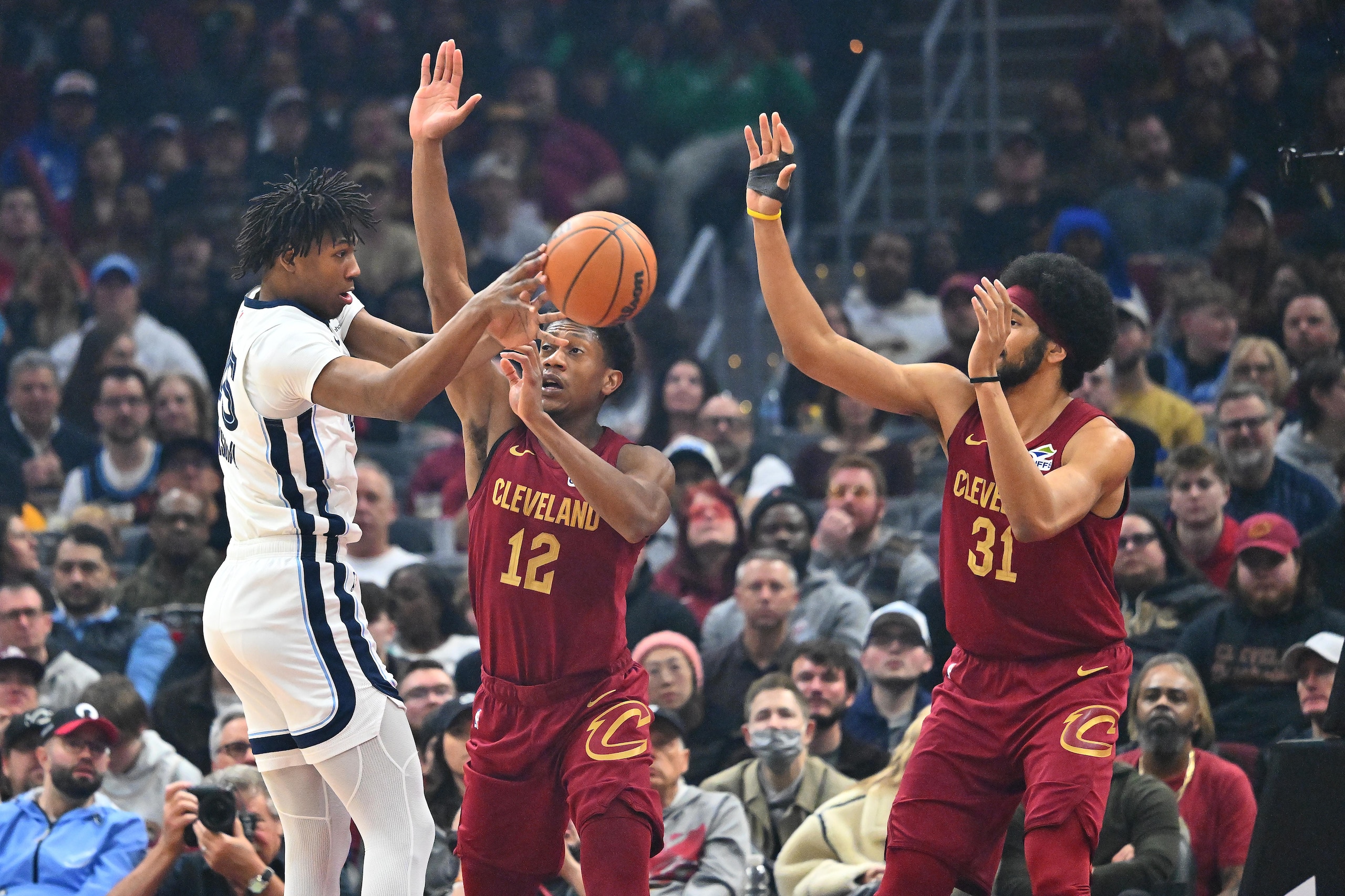 Memphis Grizzlies v Cleveland Cavaliers Memphis Grizzlies v Cleveland Cavaliers