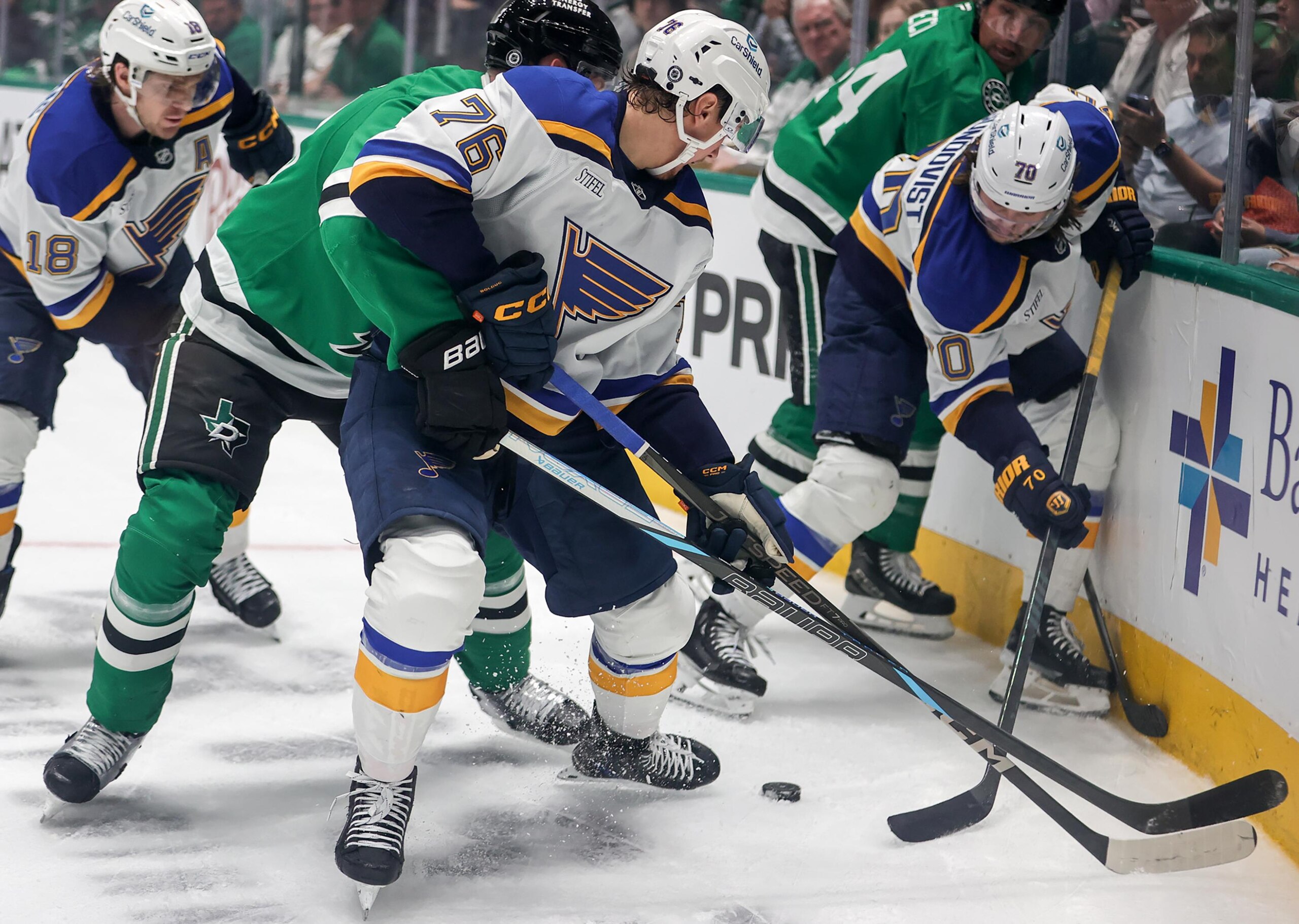 NHL: MAR 02 Blues at Stars