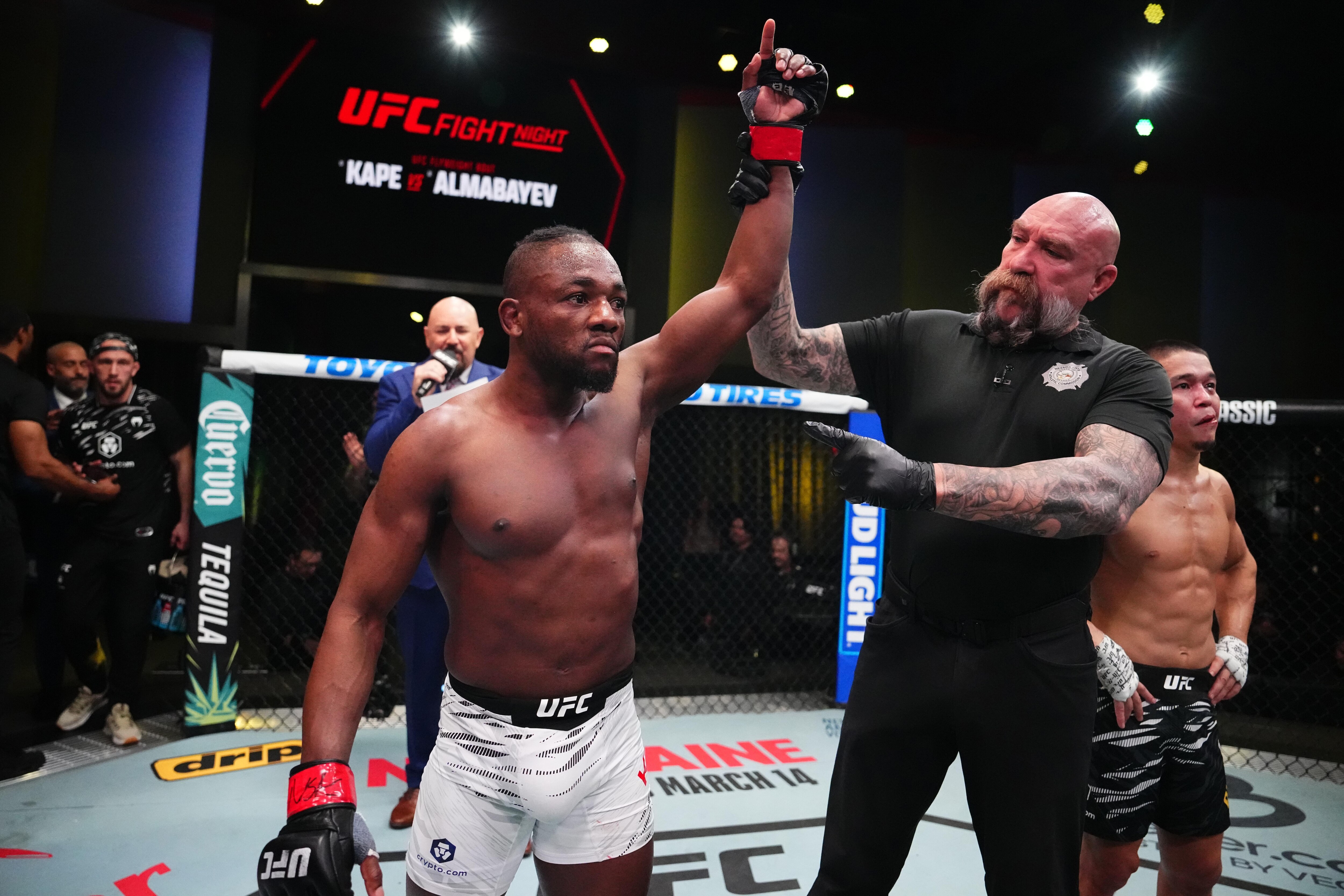 UFC Fight Night: Kape v Almabayev