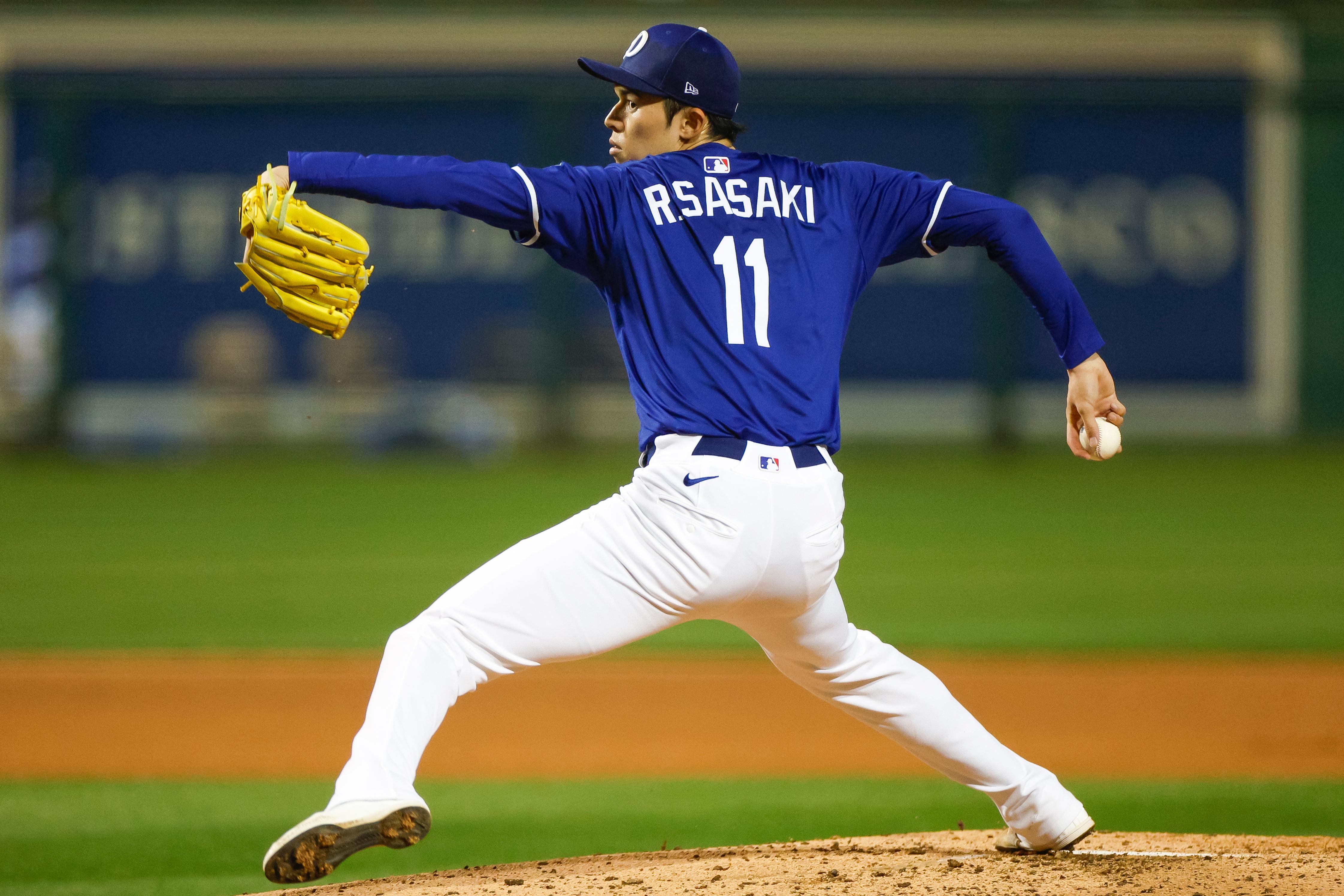 Cincinnati Reds v Los Angeles Dodgers
