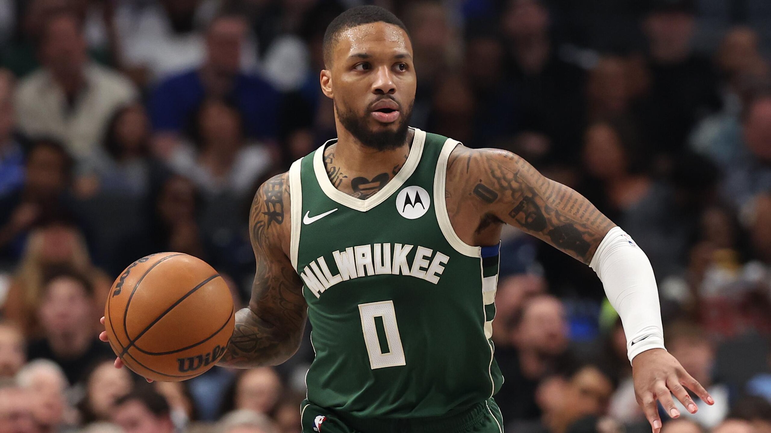 Milwaukee Bucks v Dallas Mavericks