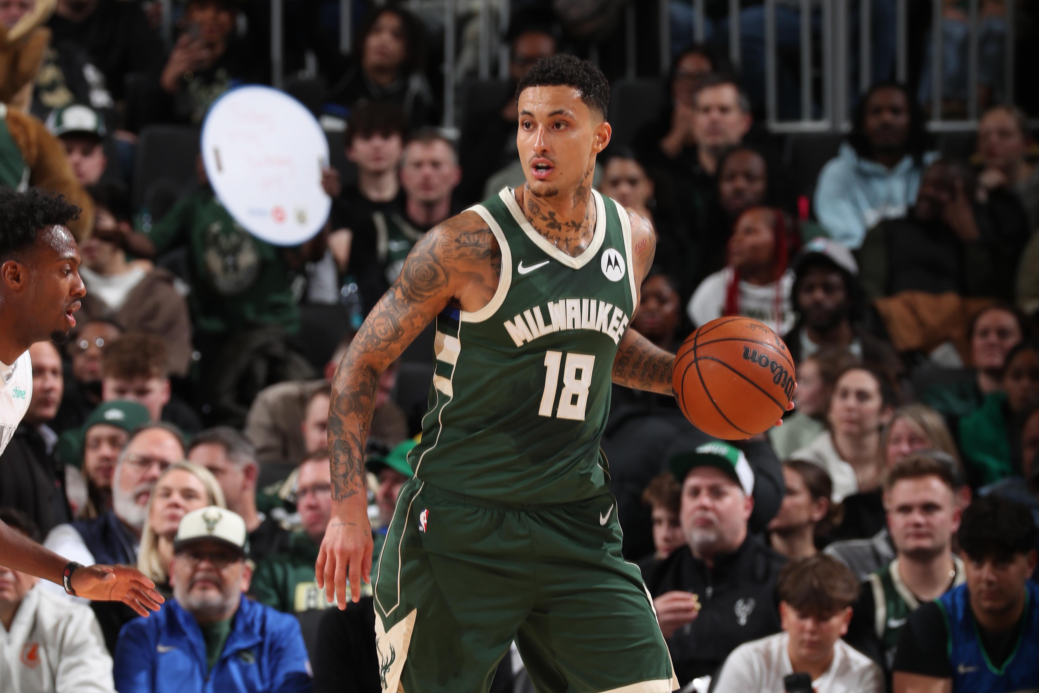 Dallas Mavericks v Milwaukee Bucks