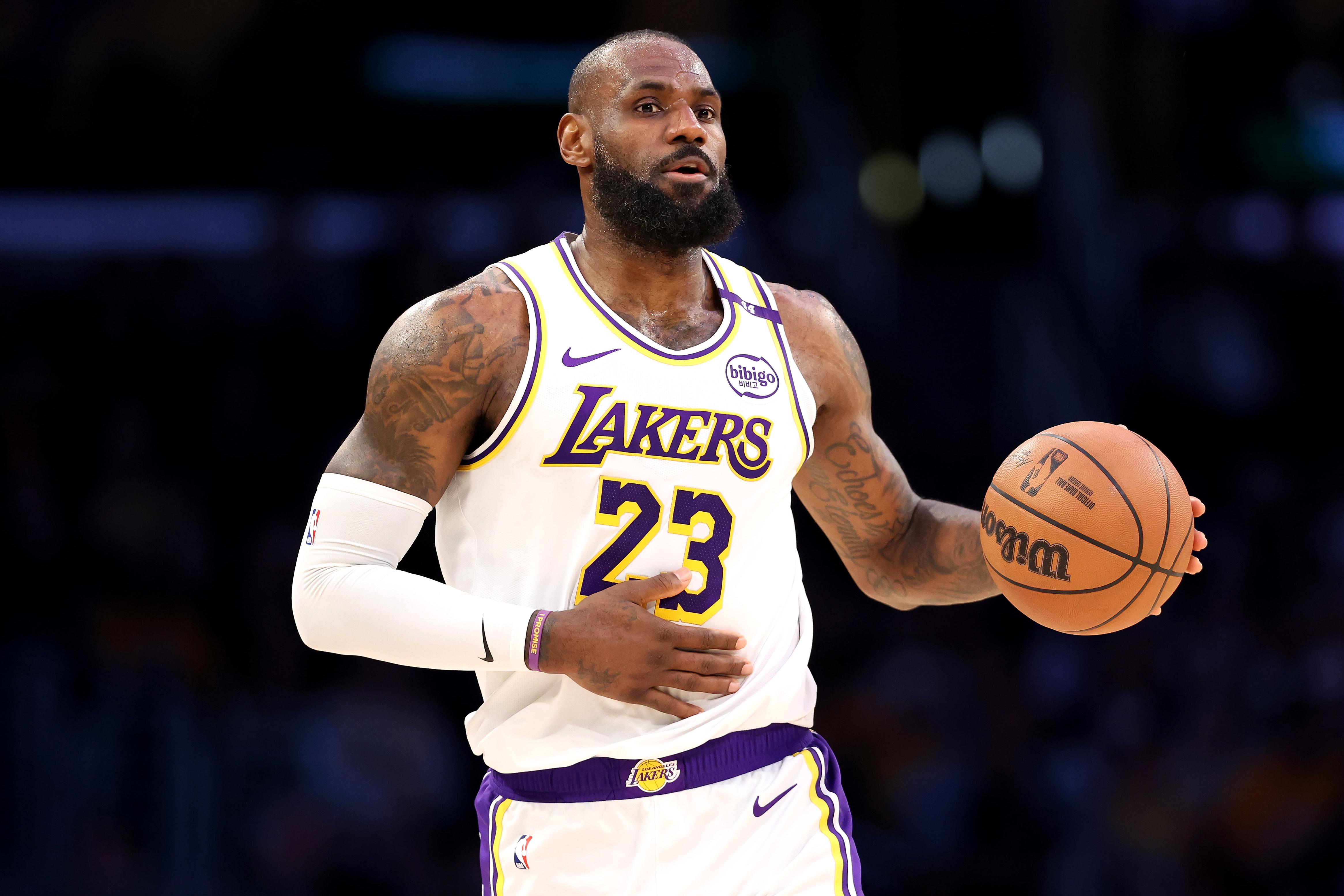 Los Angeles Clippers v Los Angeles Lakers