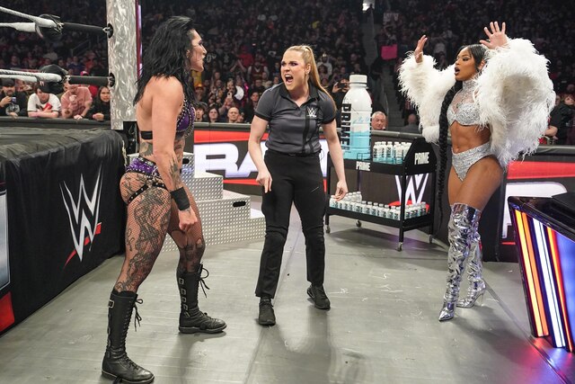 Randy Rko Rhea Ripley Predicting WWE WrestleMania 41 Matches for CM Punk, Randy Orton, More ...
