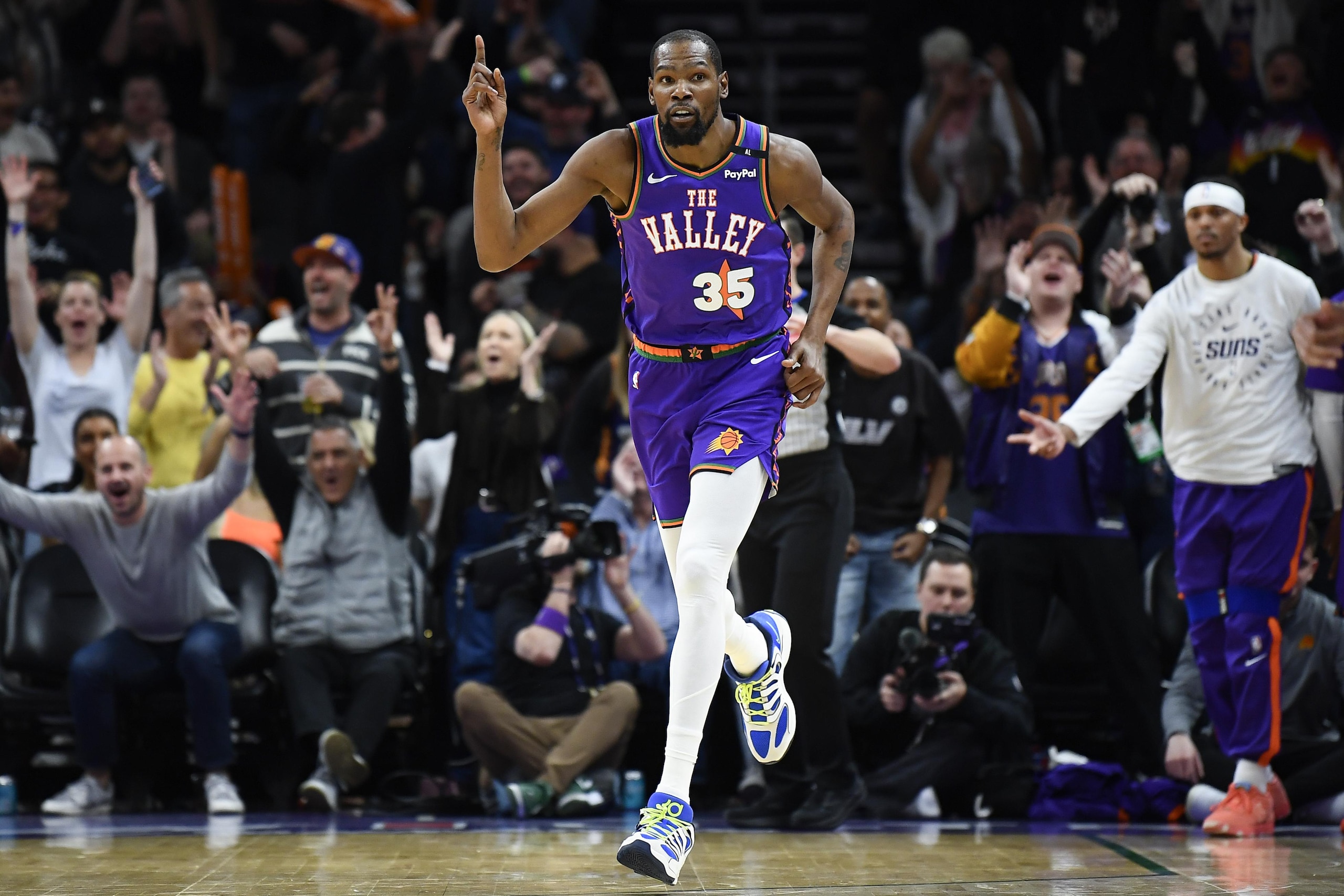 Los Angeles Clippers v Phoenix Suns Los Angeles Clippers v Phoenix Suns