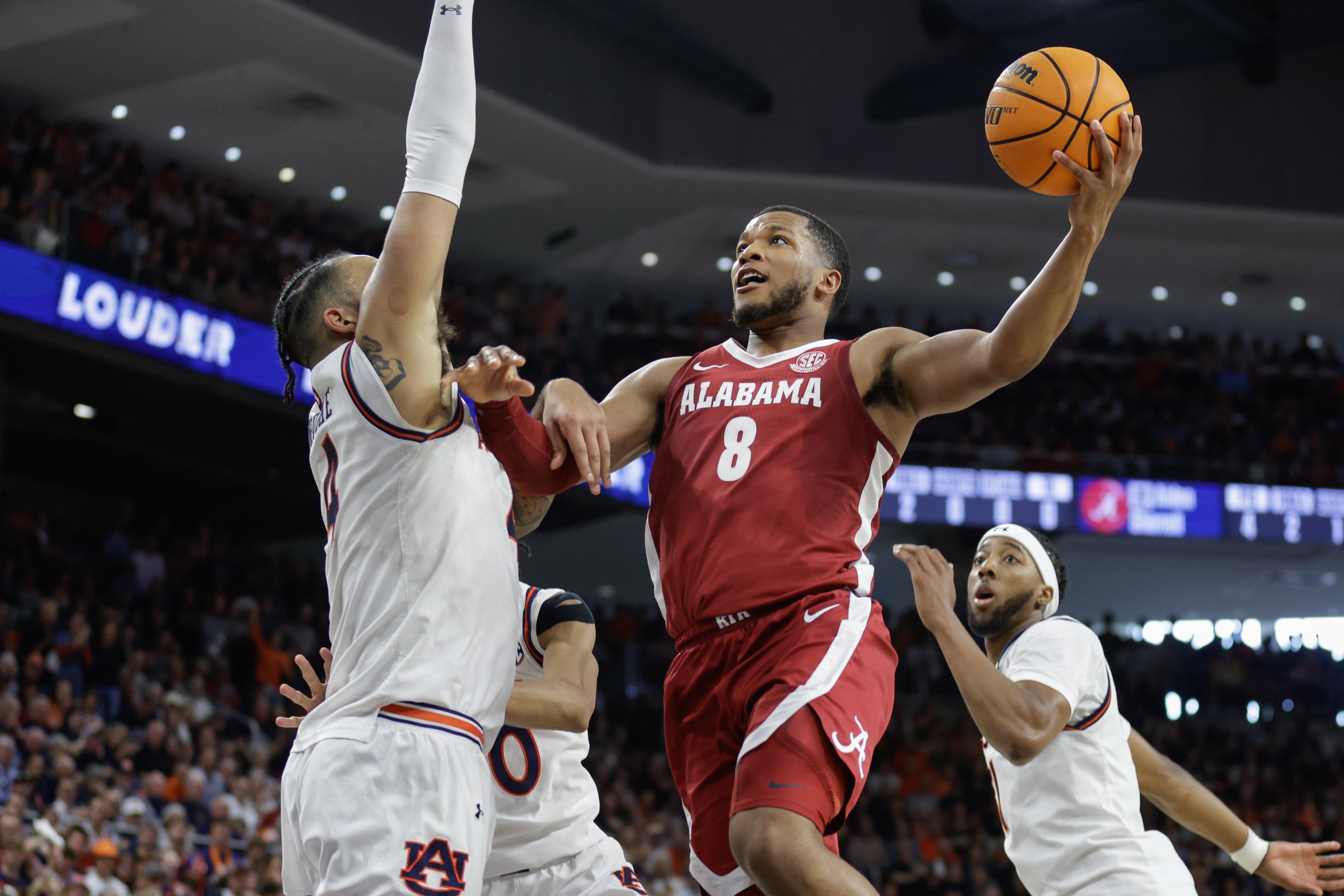 No. 7 Alabama Upsets No. 1 Auburn on Mark Sears Buzzer-Beater as CBB Fans Eye Rematch