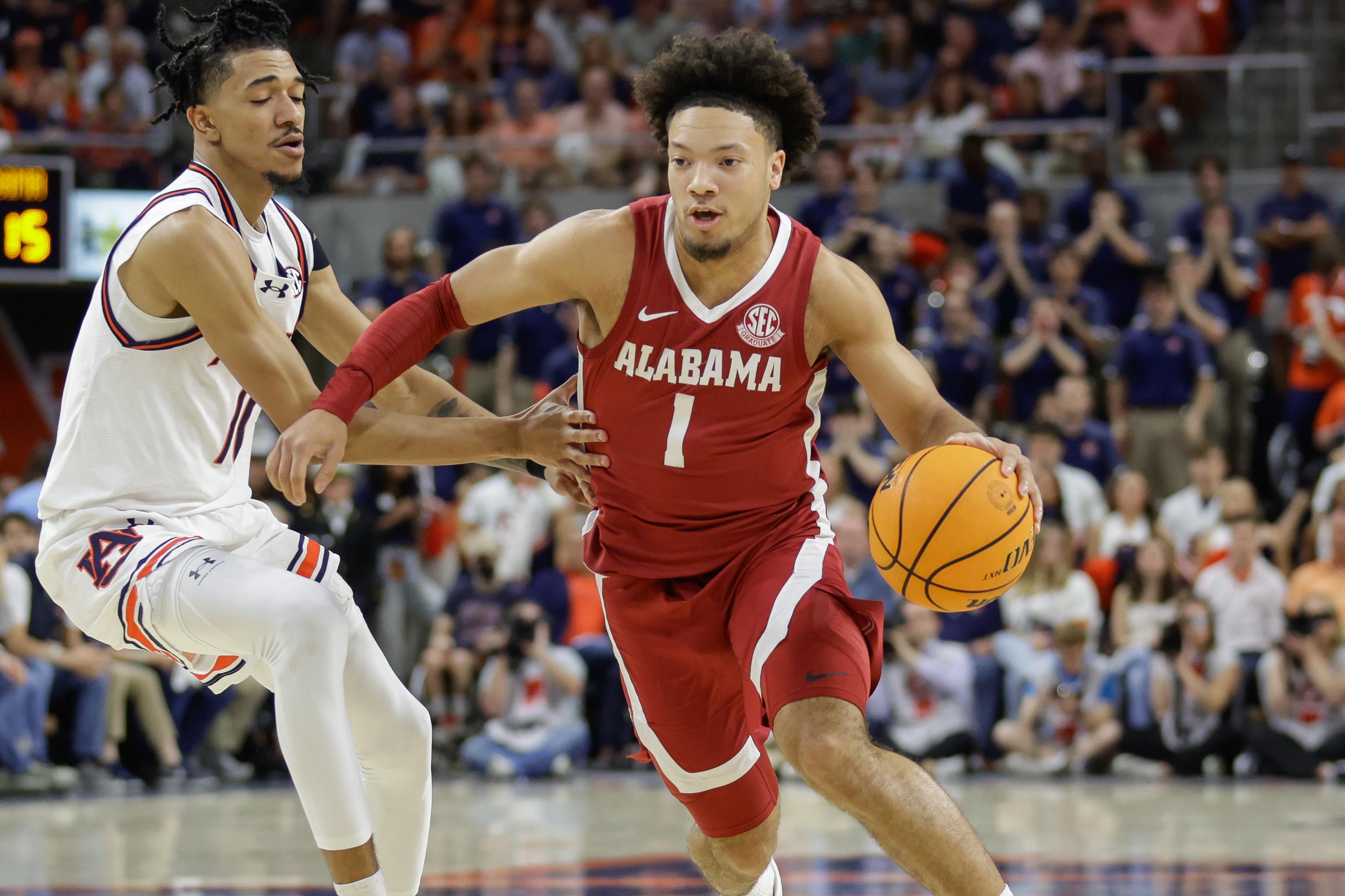Alabama v Auburn