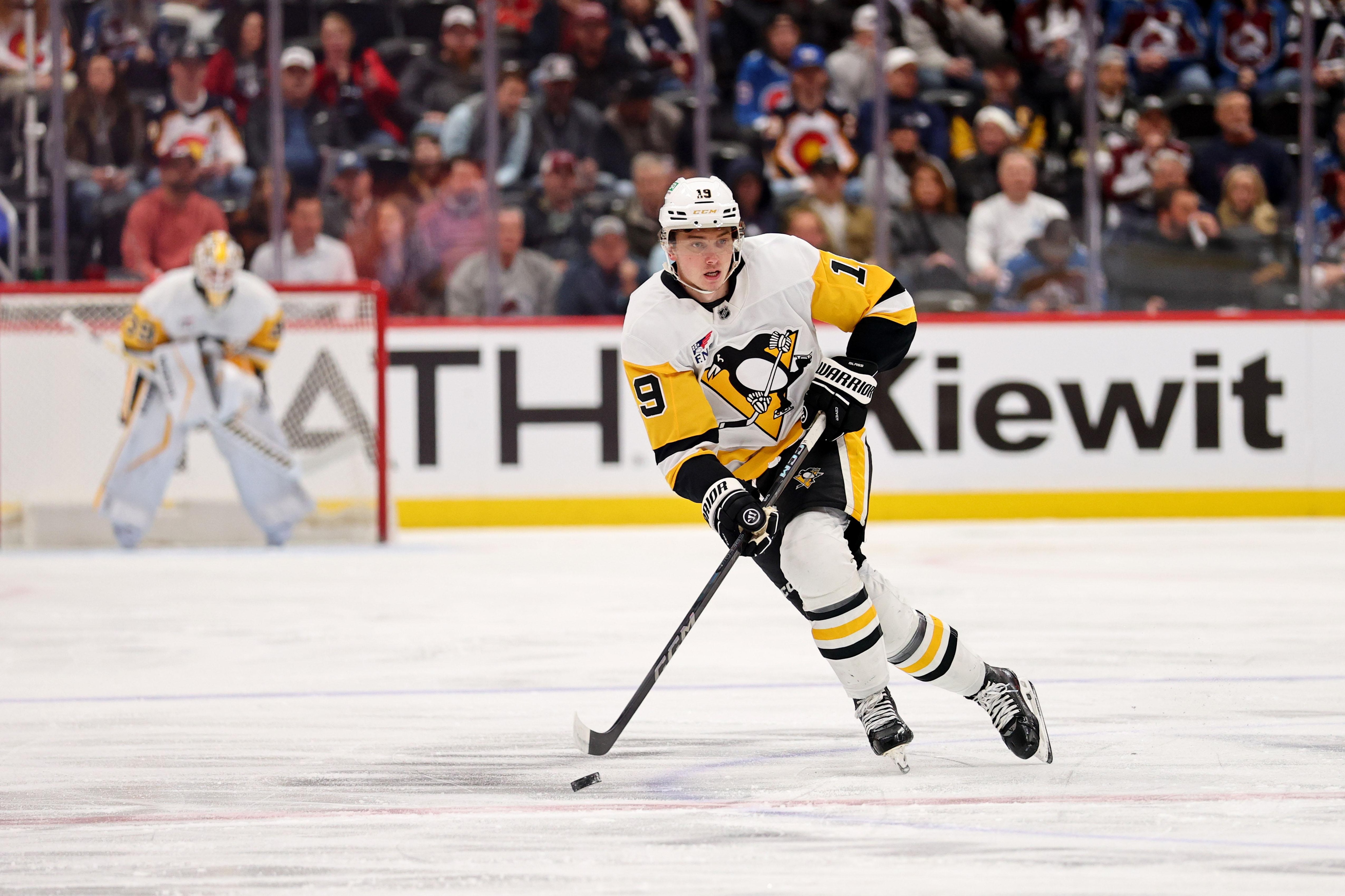 Pittsburgh Penguins v Colorado Avalanche