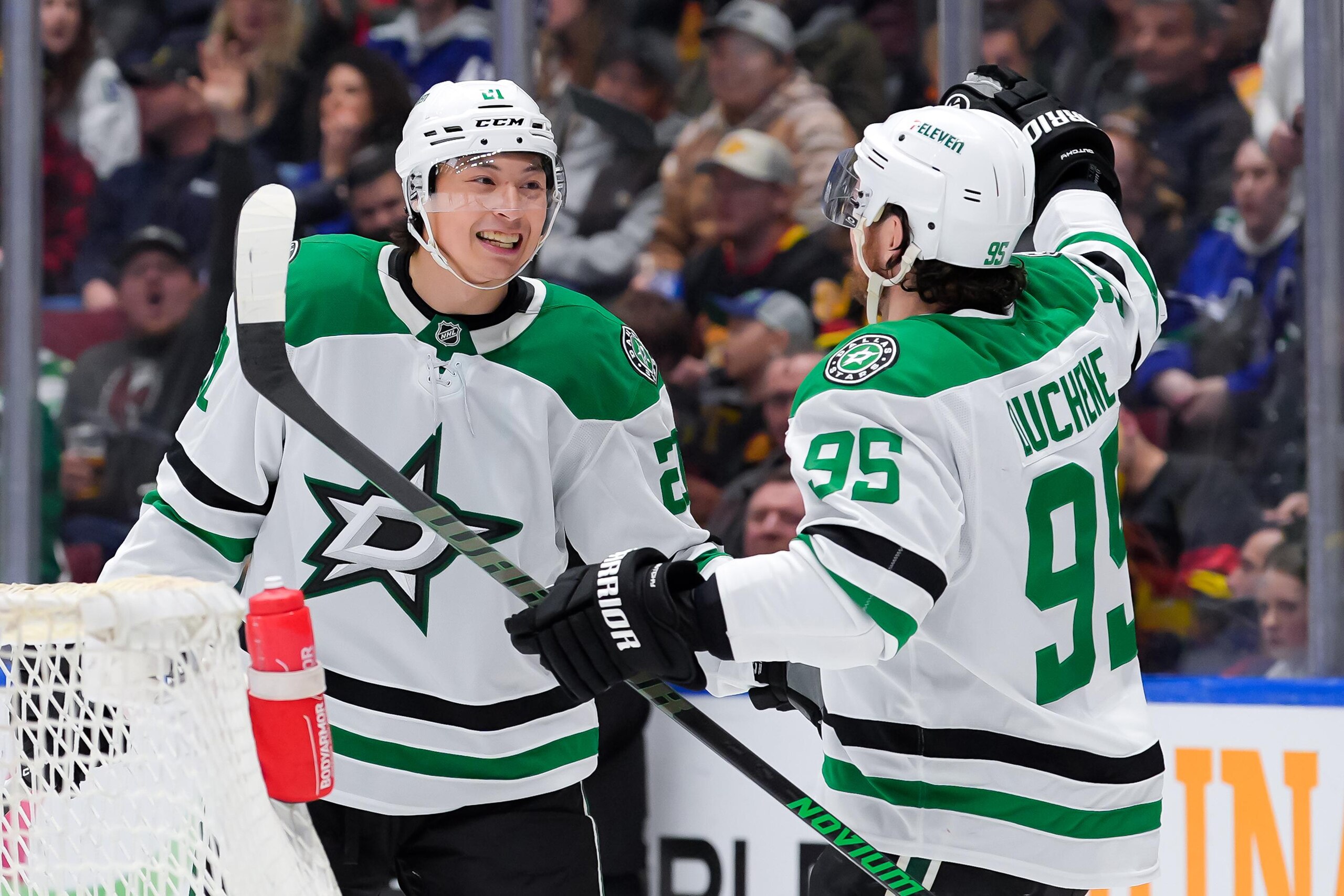 Dallas Stars v Vancouver Canucks