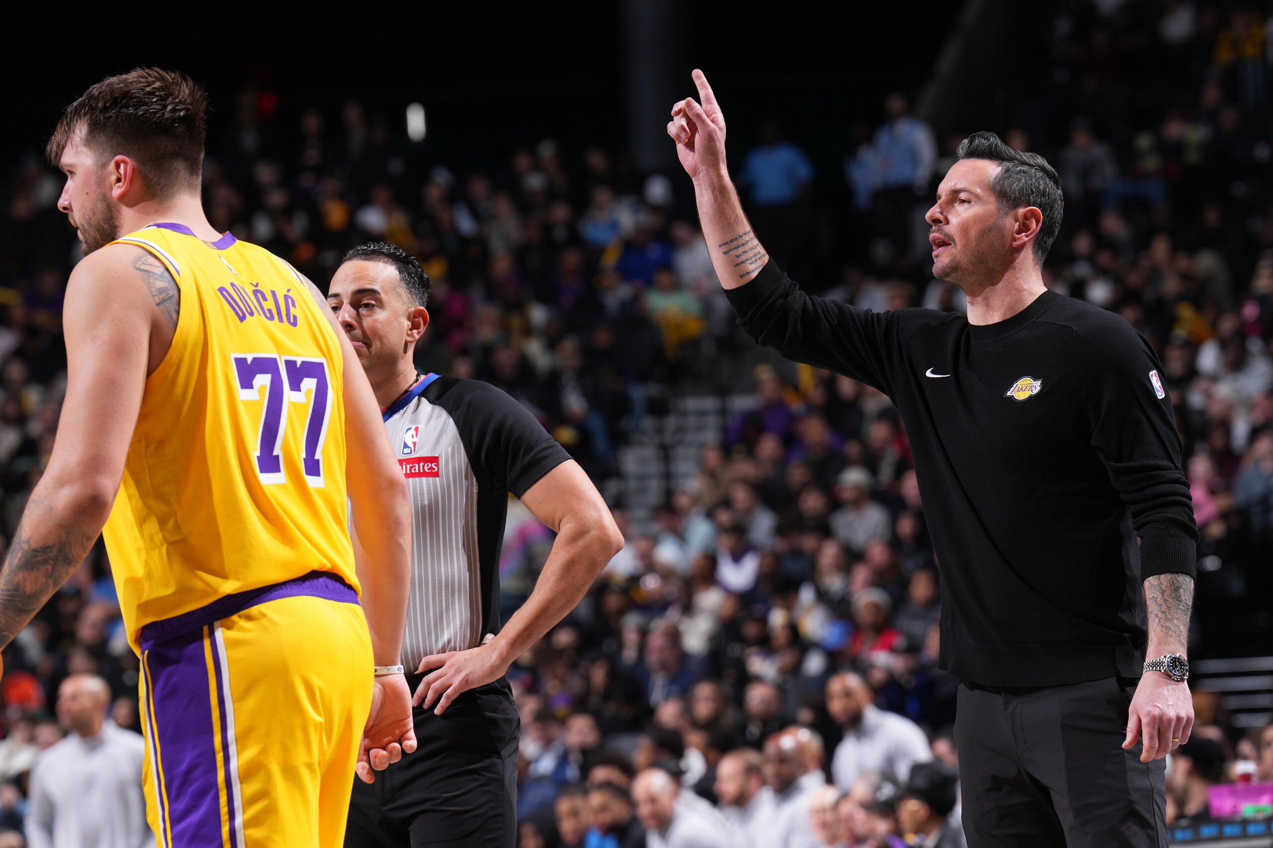 Los Angeles Lakers v Brooklyn Nets