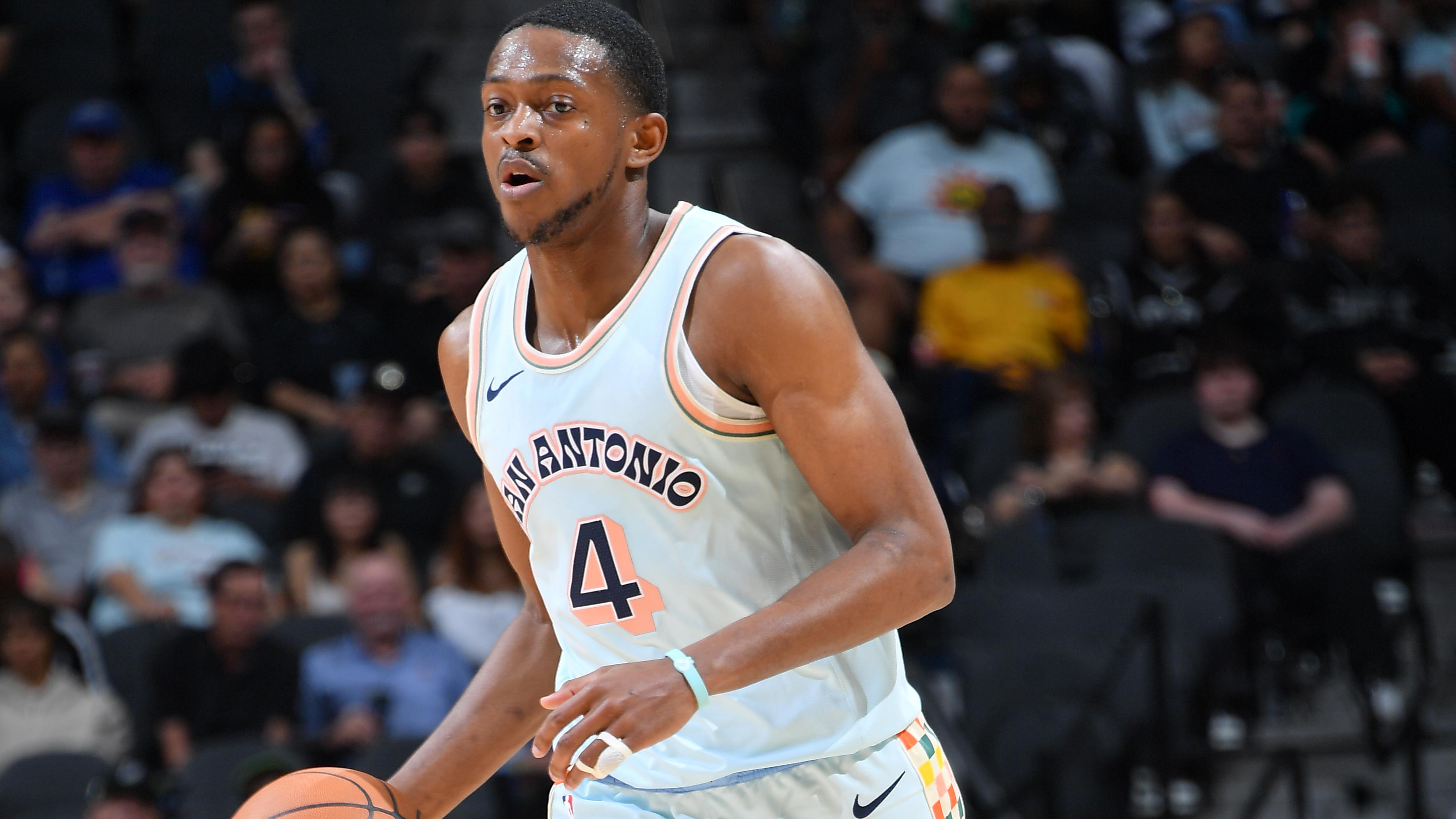 Dallas Mavericks v San Antonio Spurs