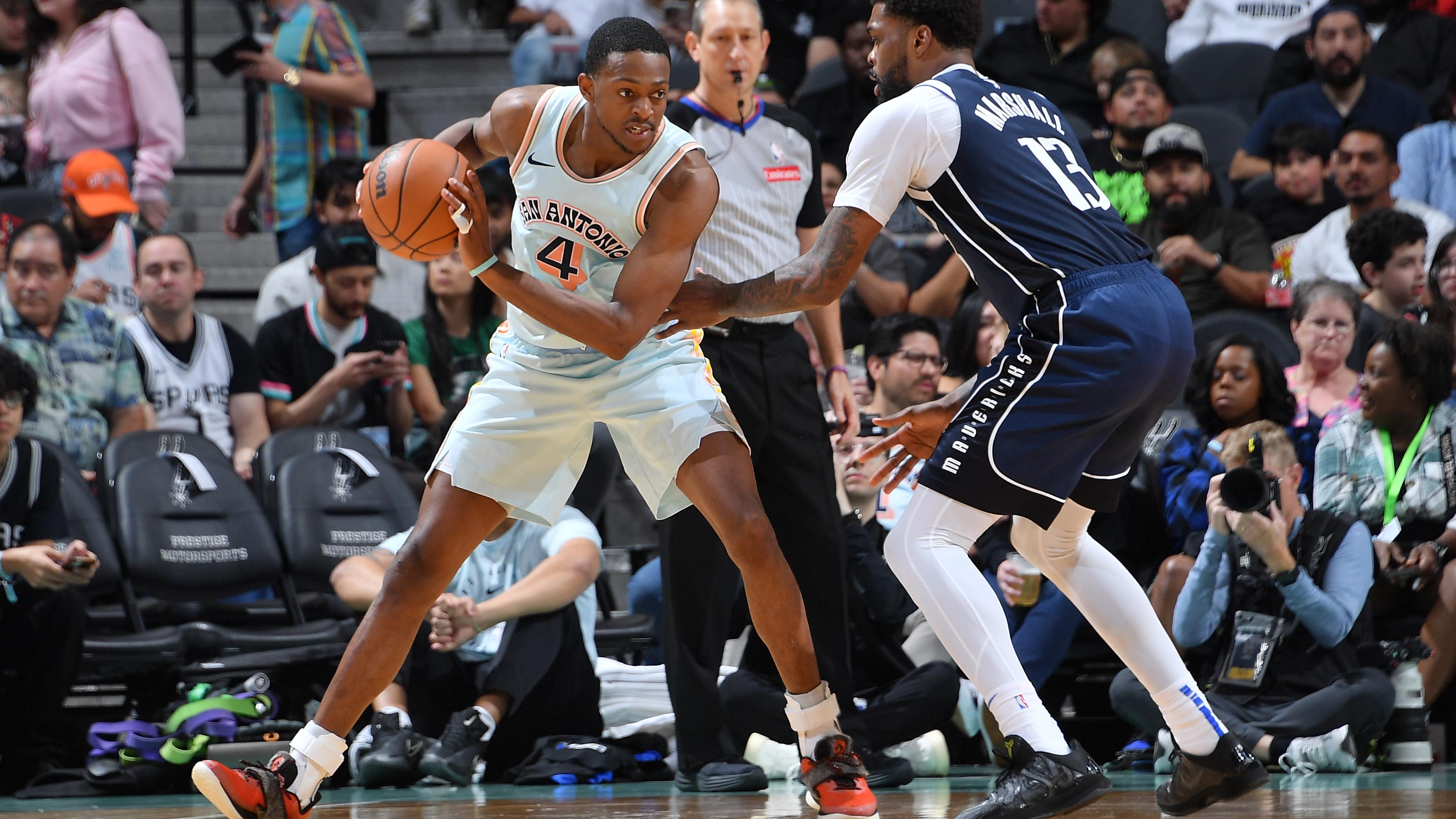Dallas Mavericks v San Antonio Spurs