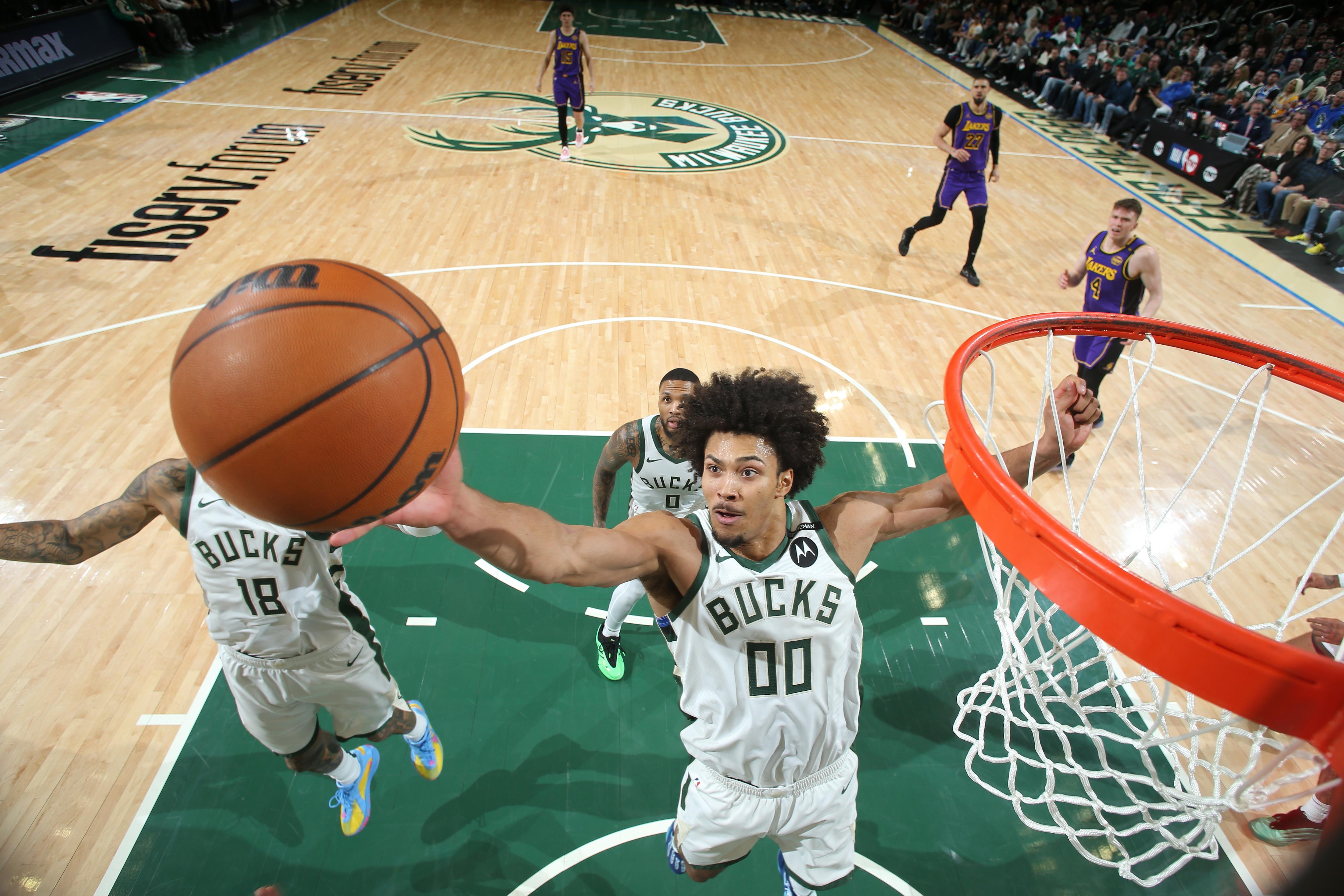 Los Angeles Lakers v Milwaukee Bucks