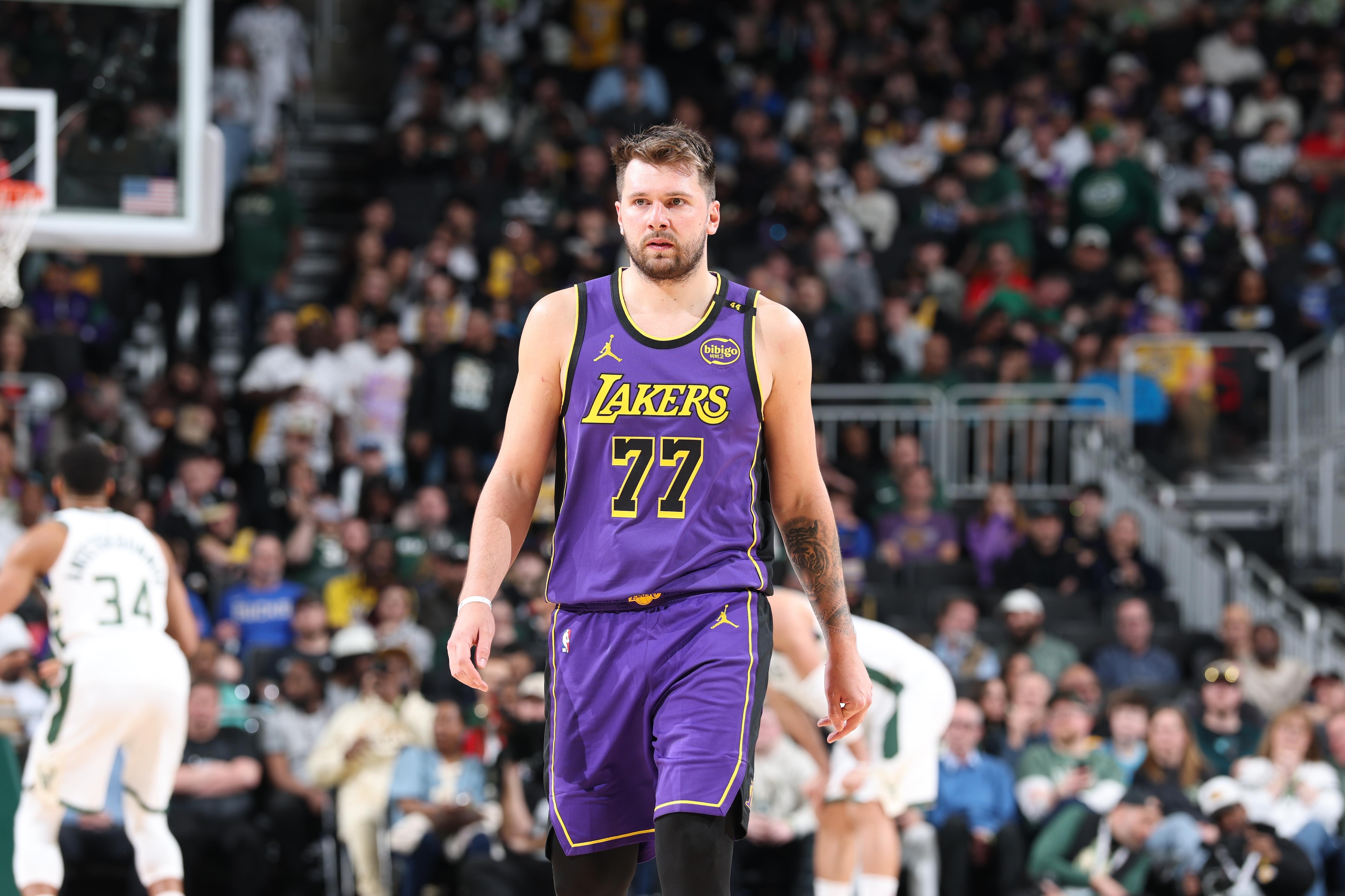 Los Angeles Lakers v Milwaukee Bucks