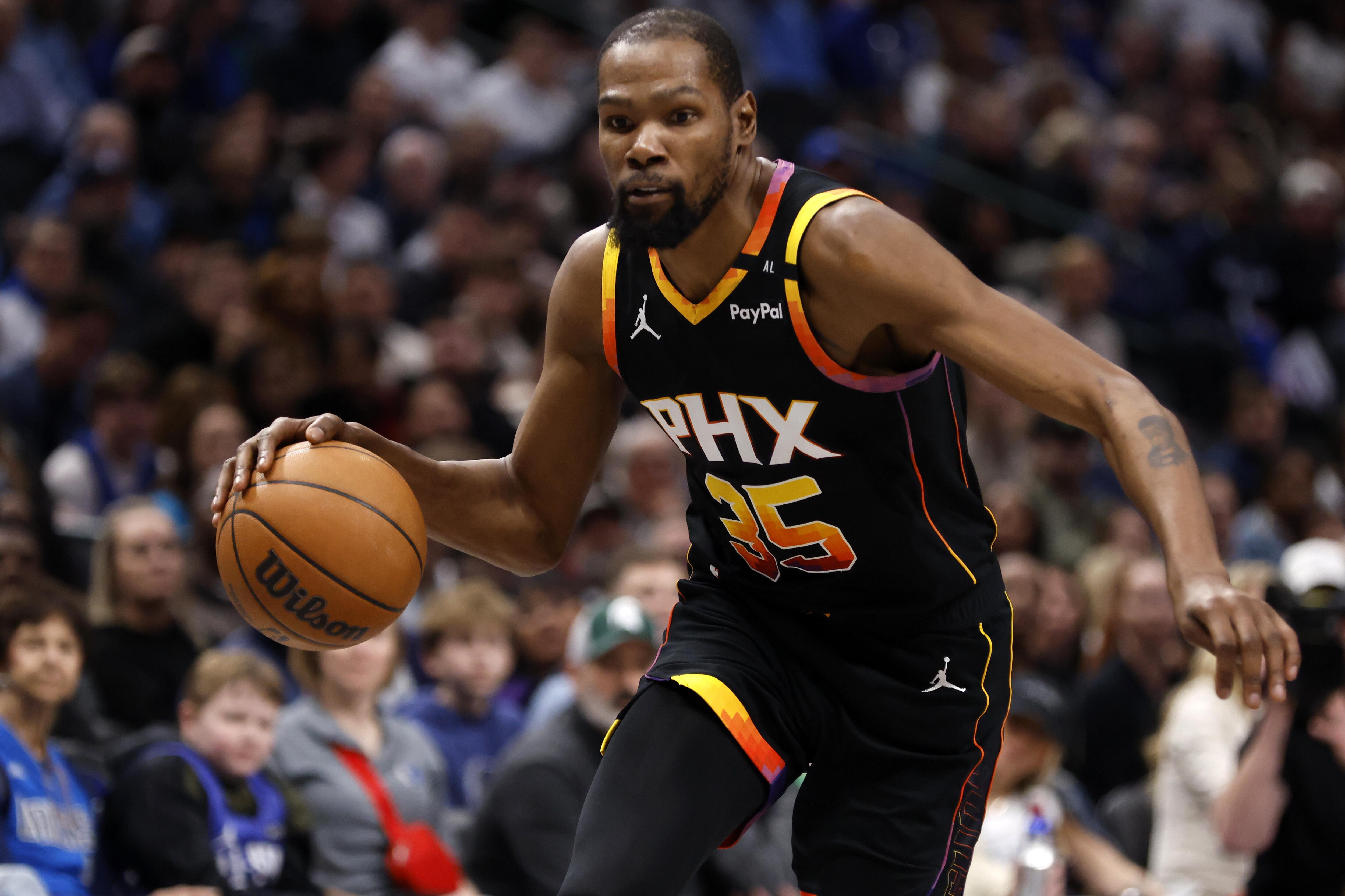 Phoenix Suns v Dallas Mavericks