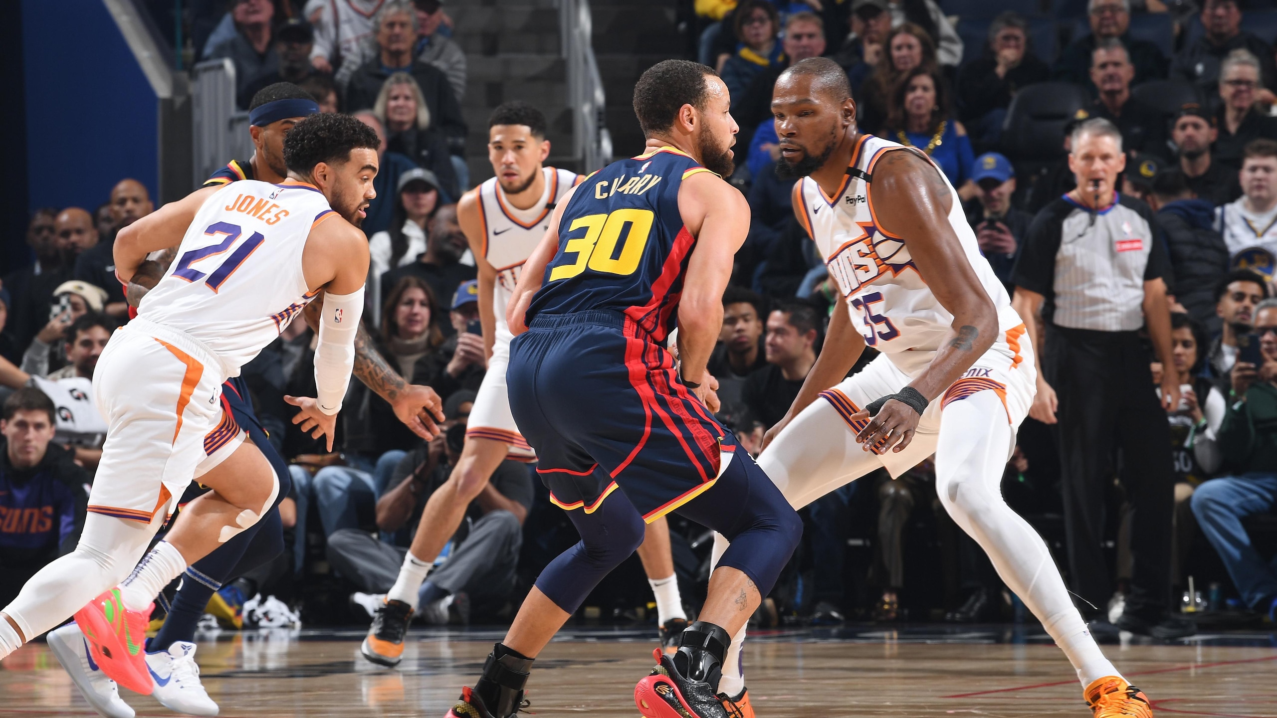 Phoenix Suns v Golden State Warriors Phoenix Suns v Golden State Warriors