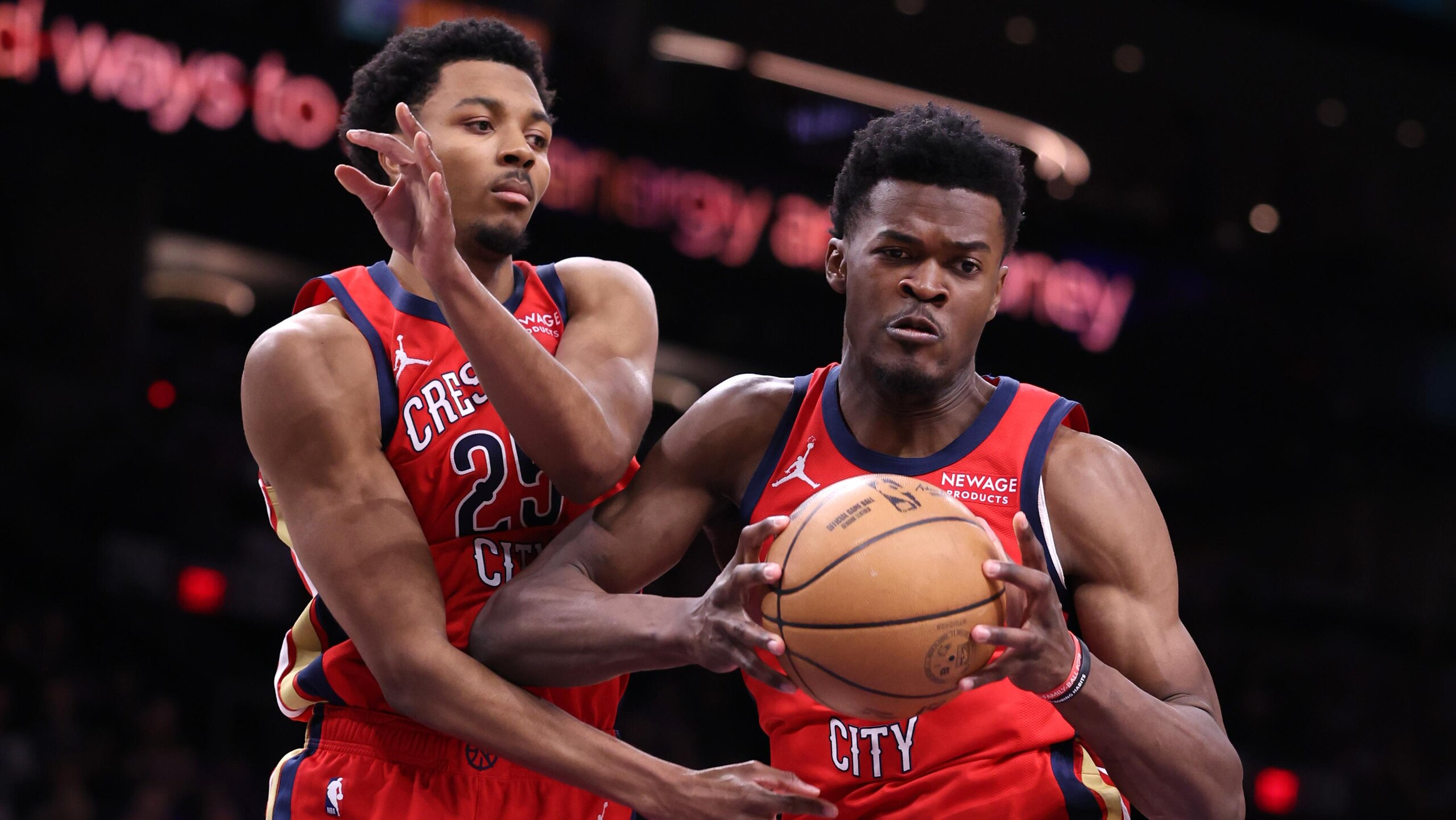 New Orleans Pelicans v Phoenix Suns New Orleans Pelicans v Phoenix Suns