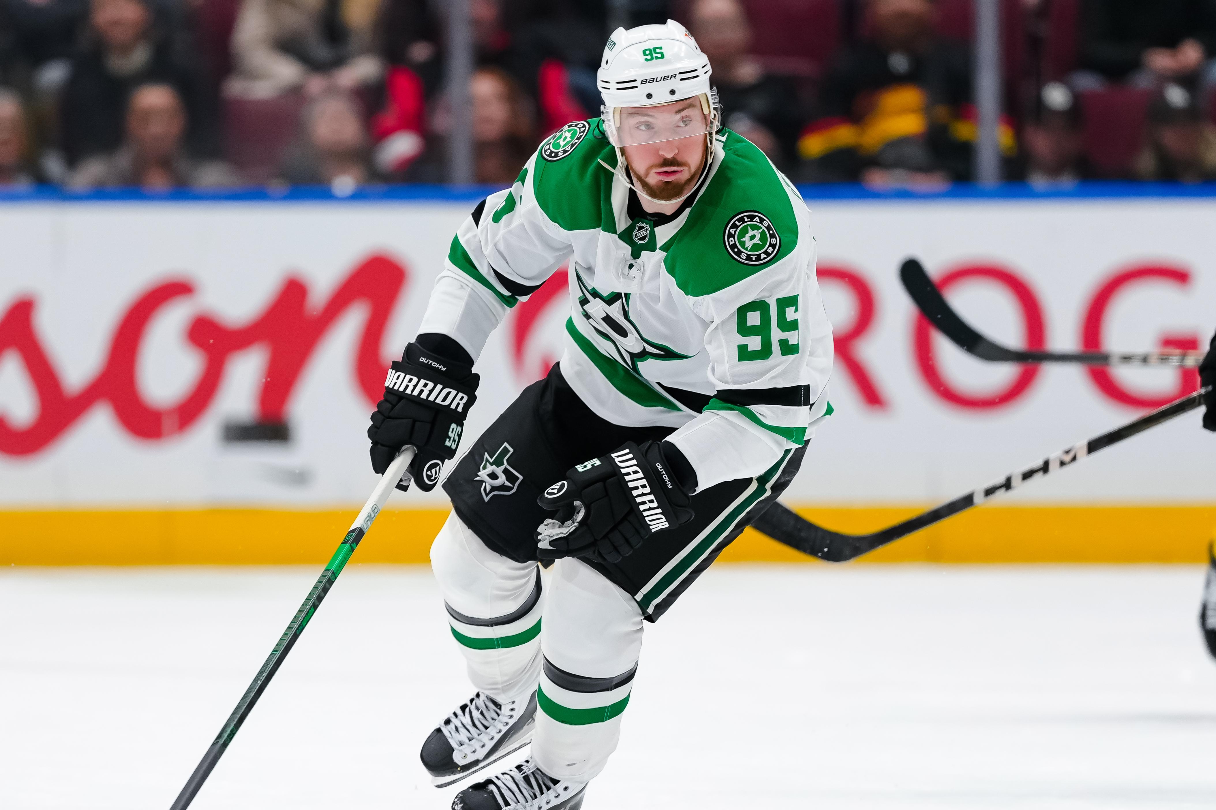 Dallas Stars v Vancouver Canucks