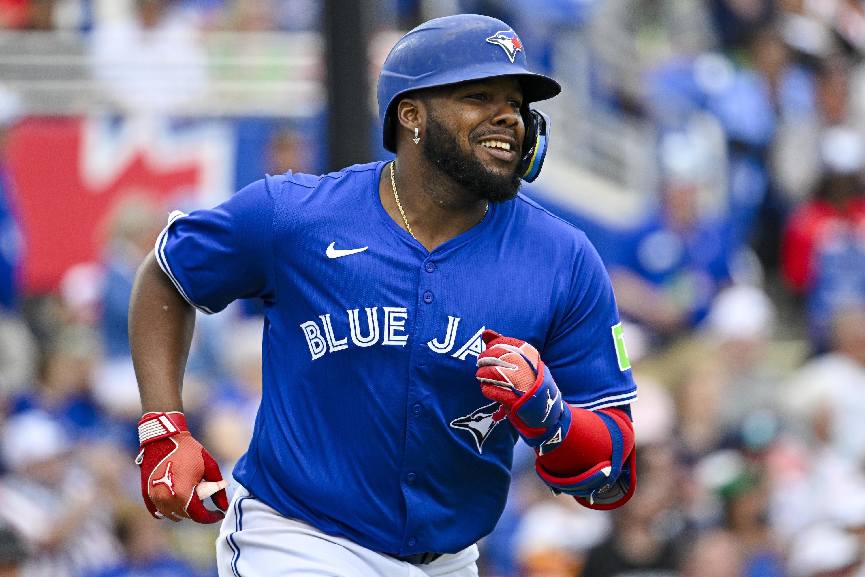 Blue Jays Exec: 'I Think We're Going to Sign' Vladimir Guerrero Jr. to New Contract
