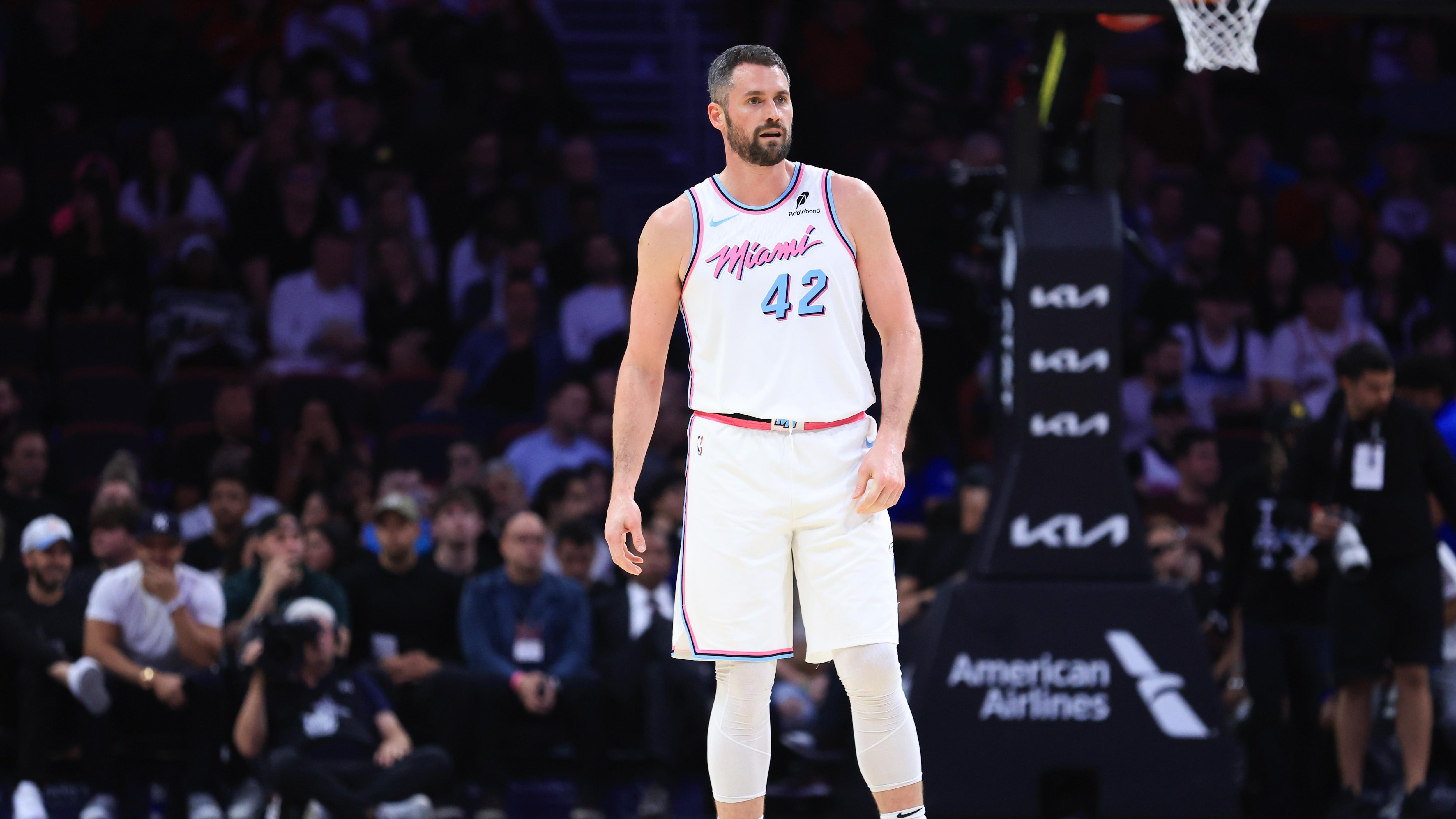 Minnesota Timberwolves v Miami Heat