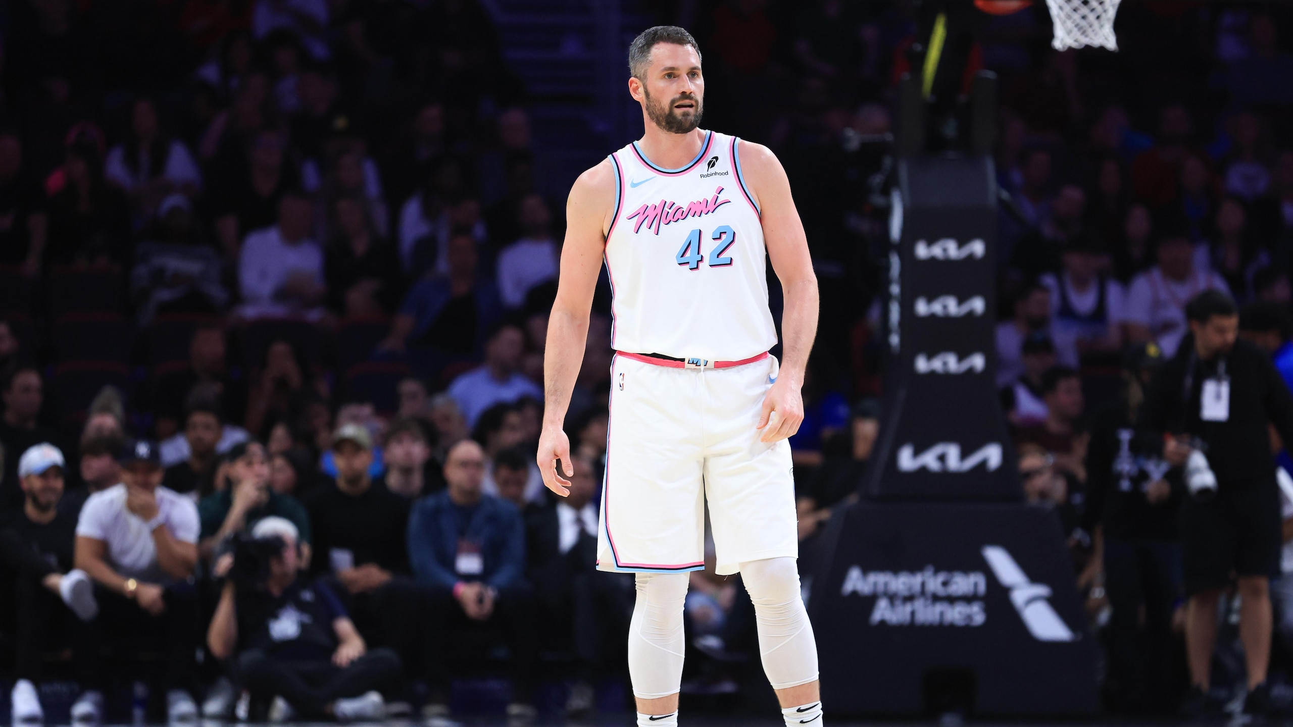 Minnesota Timberwolves v Miami Heat