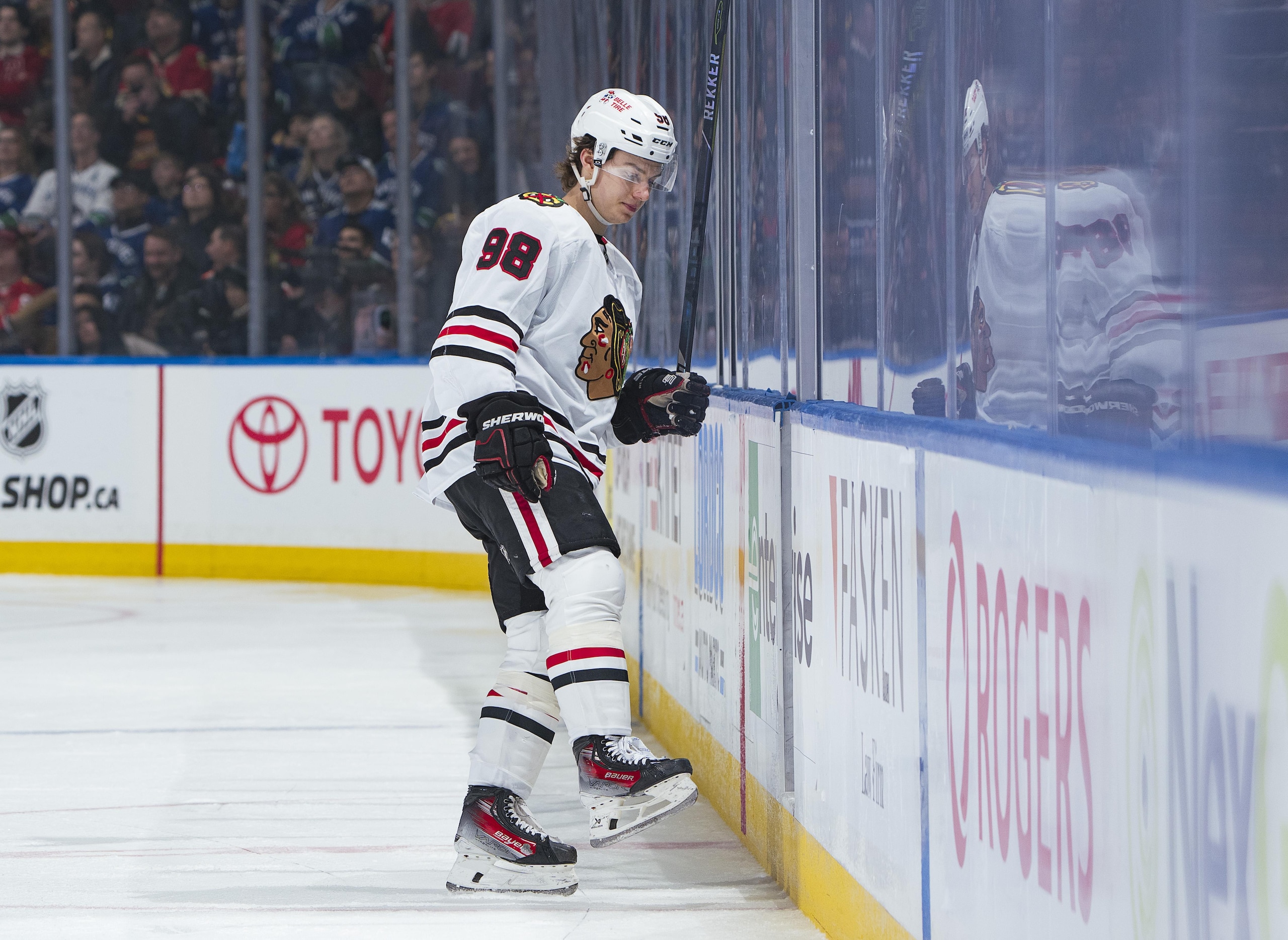 Chicago Blackhawks v Vancouver Canucks