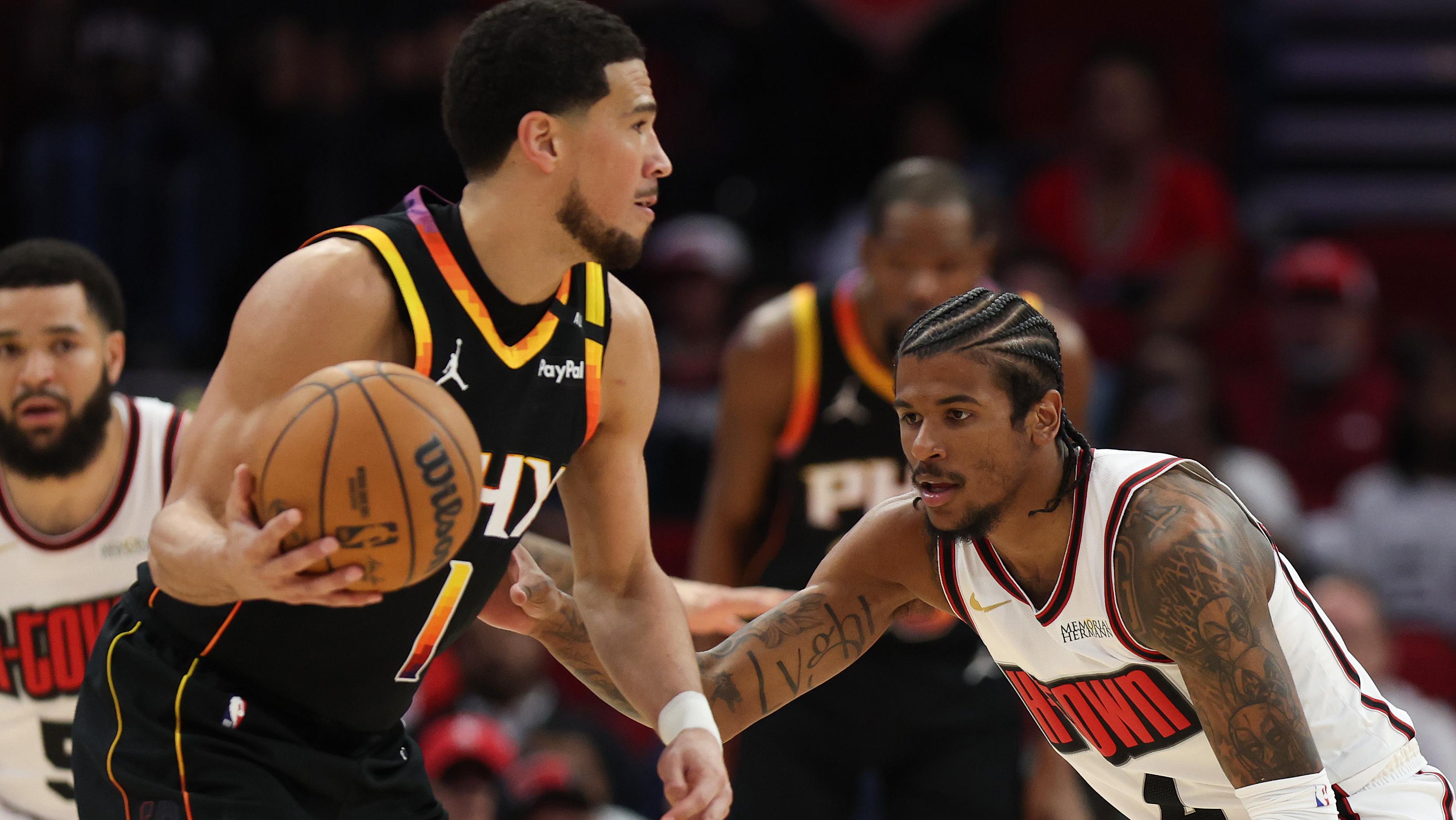 Phoenix Suns v Houston Rockets