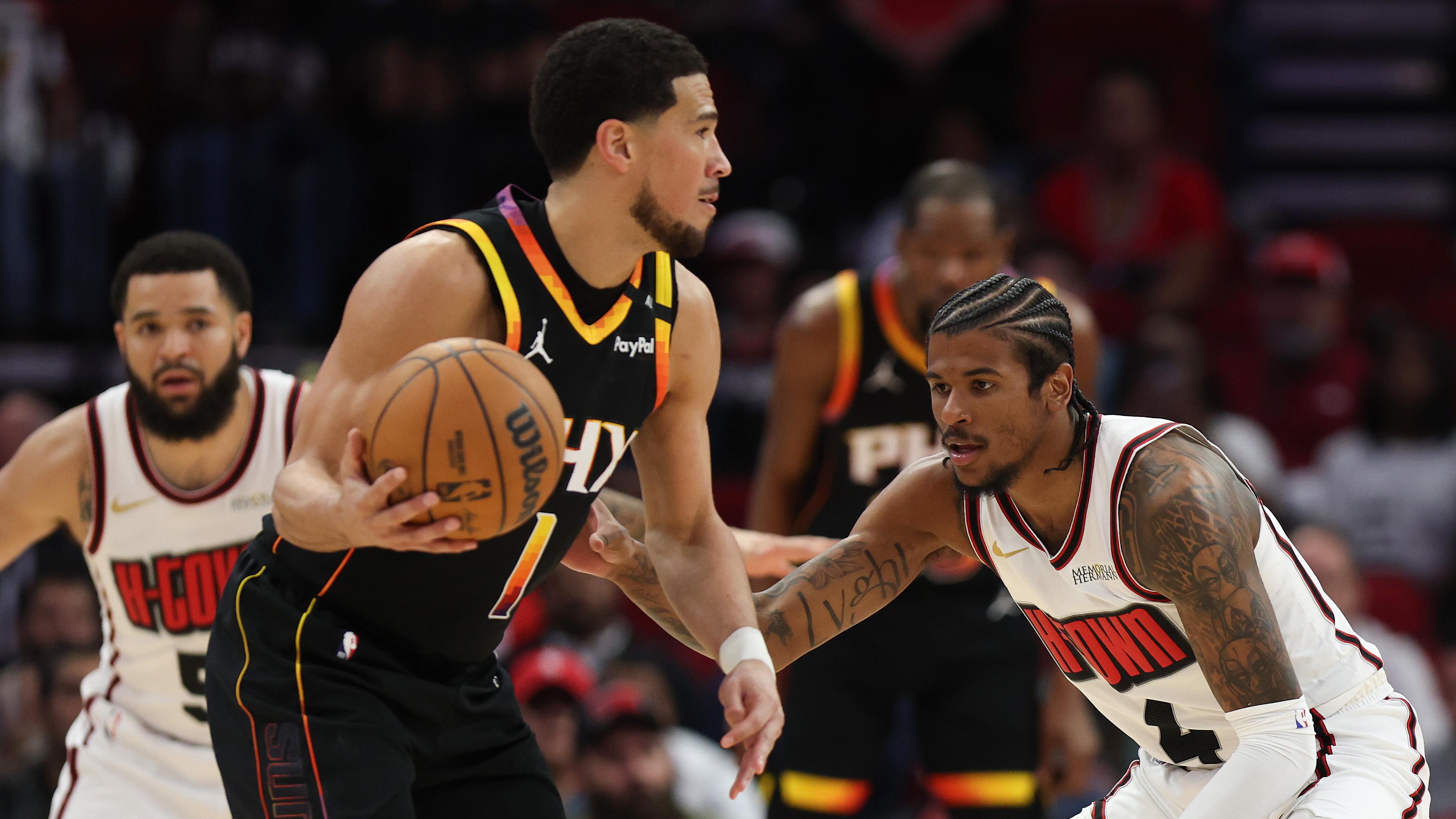 Phoenix Suns v Houston Rockets