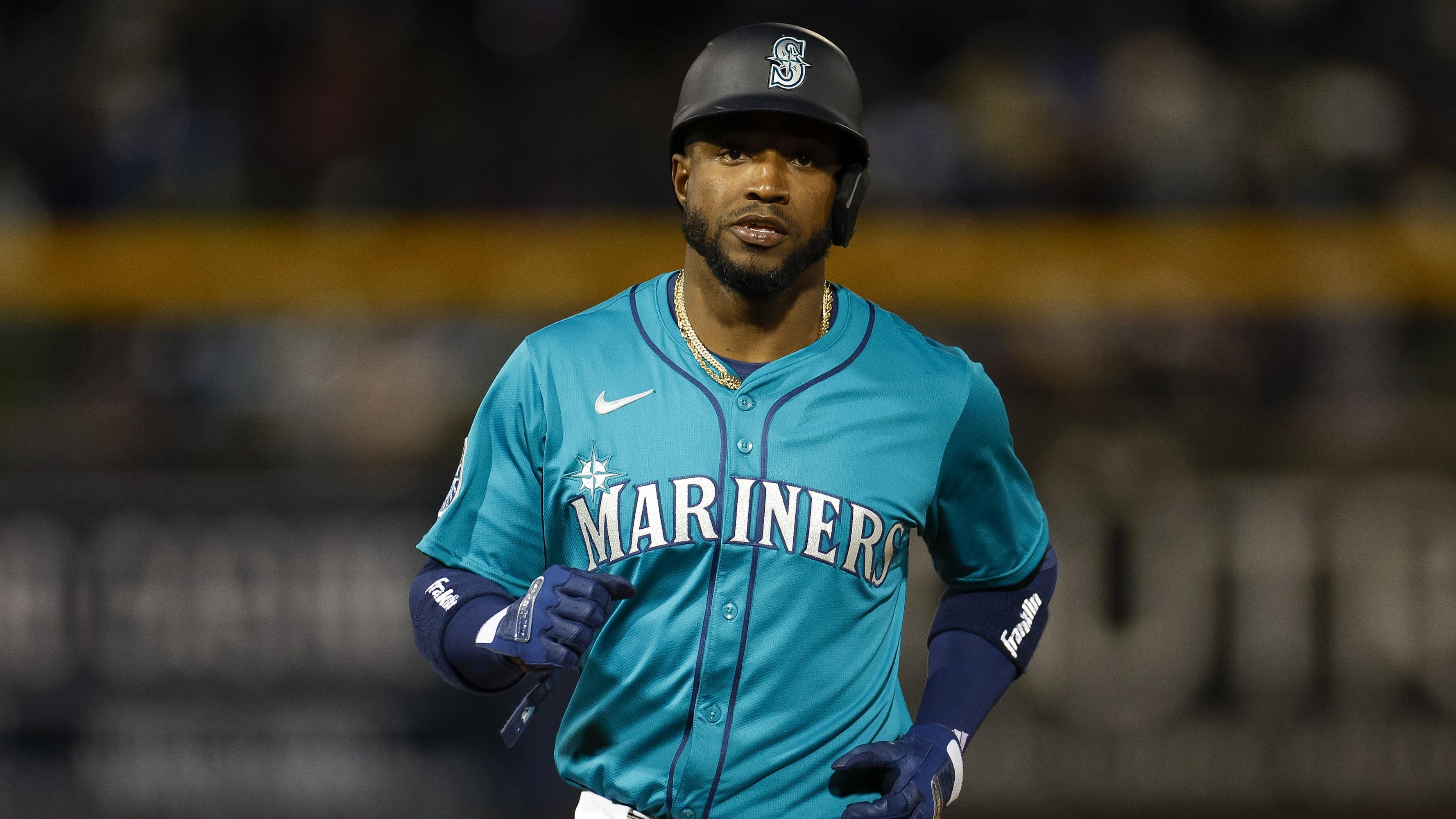 Mariners’ Victor Robles Ejected for Throwing Bat at Pitcher on Video in MiLB Game