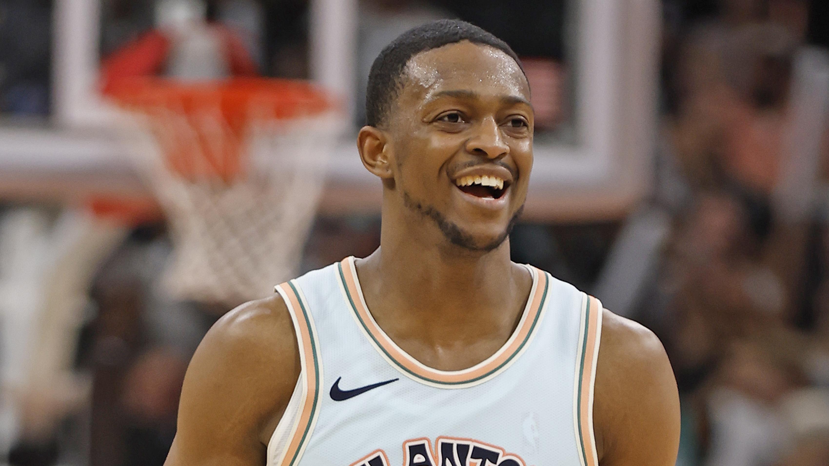 Dallas Mavericks v San Antonio Spurs