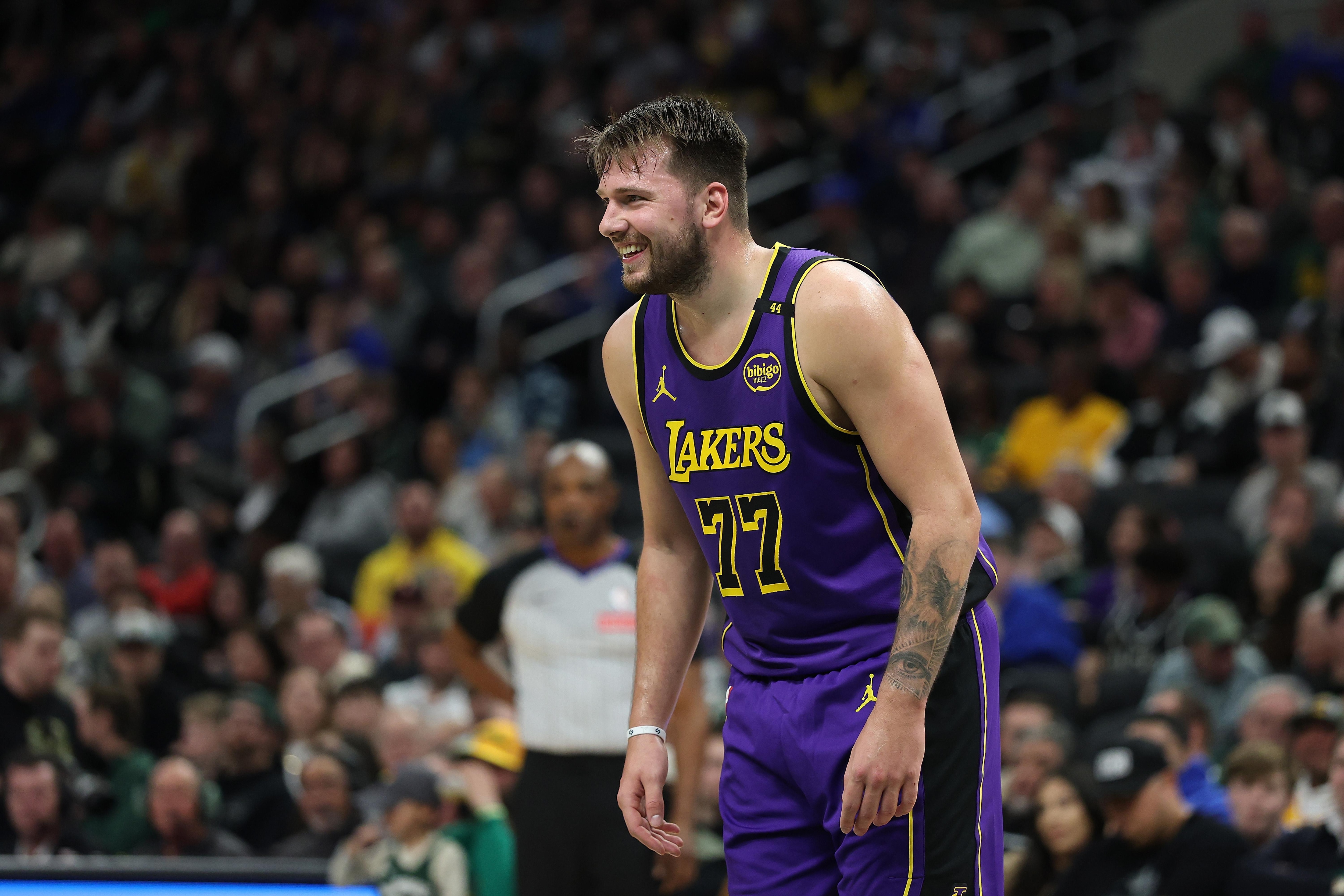 Los Angeles Lakers v Milwaukee Bucks