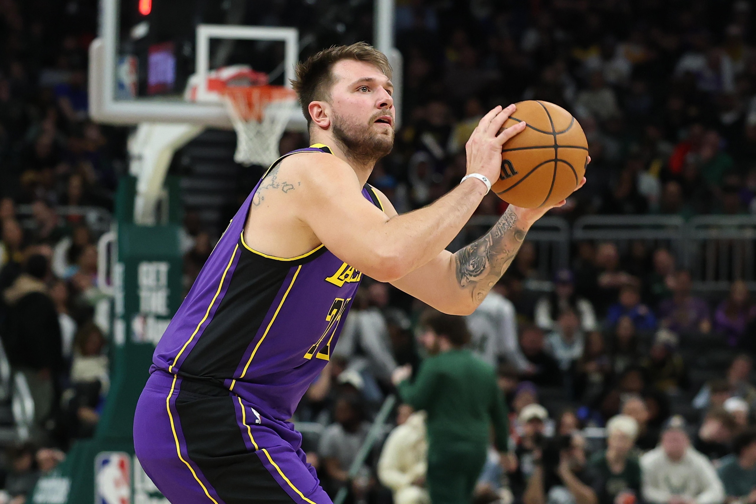 Los Angeles Lakers v Milwaukee Bucks