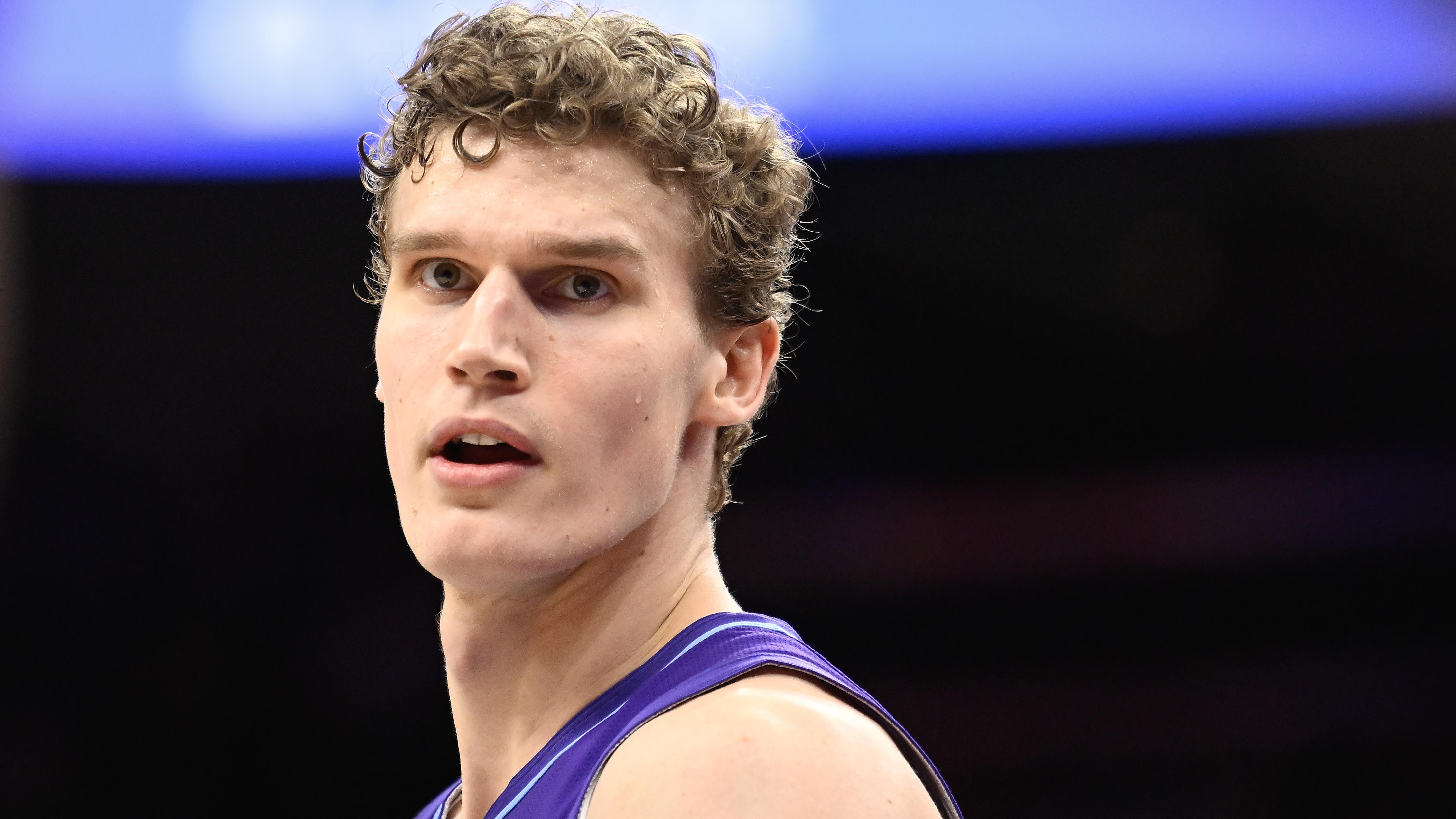 Chicago Bulls v Utah Jazz