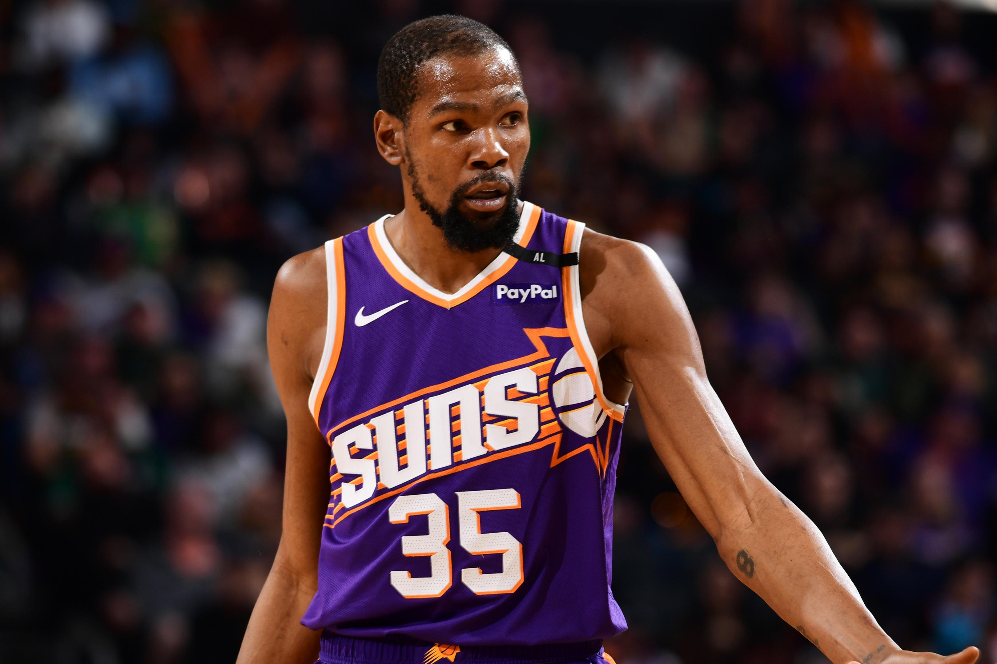 Toronto Raptors v Phoenix Suns