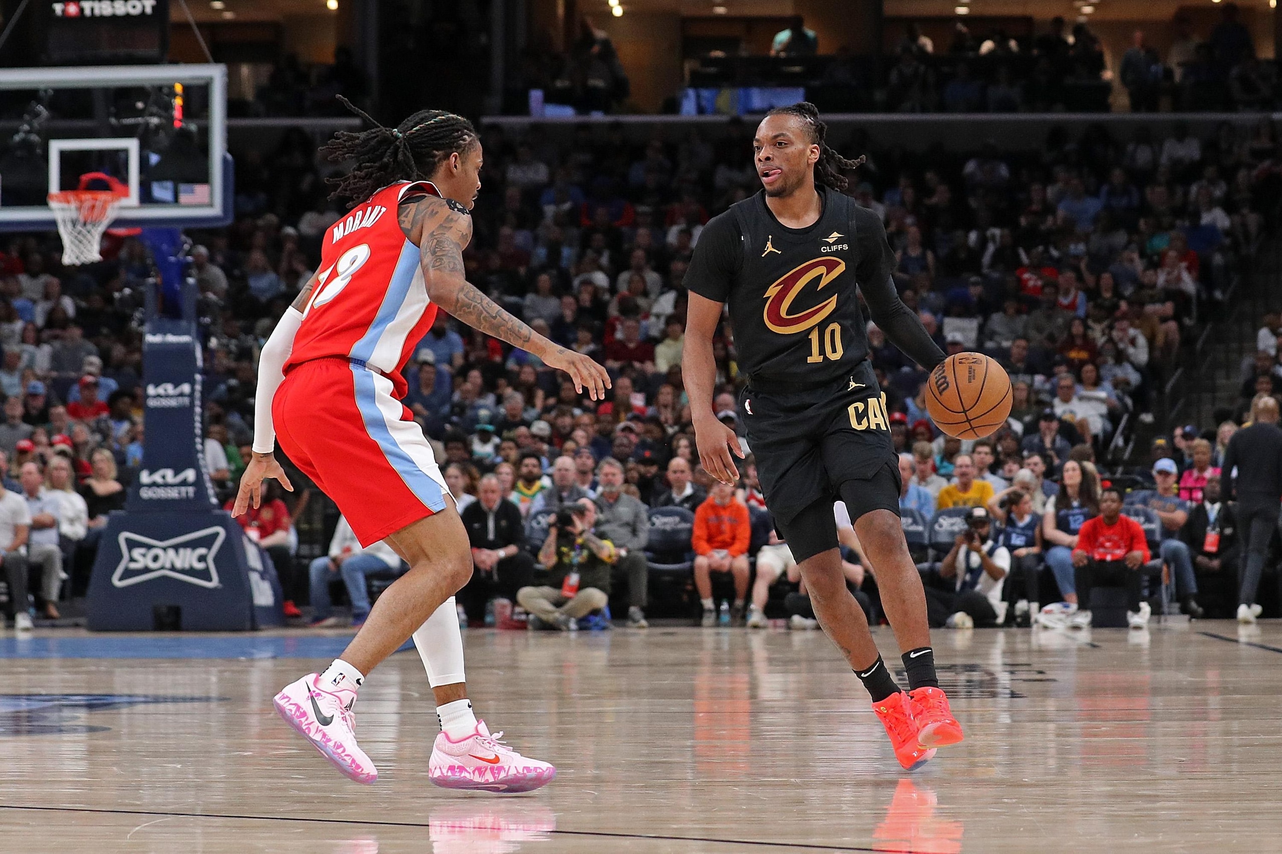 Cleveland Cavaliers v Memphis Grizzlies