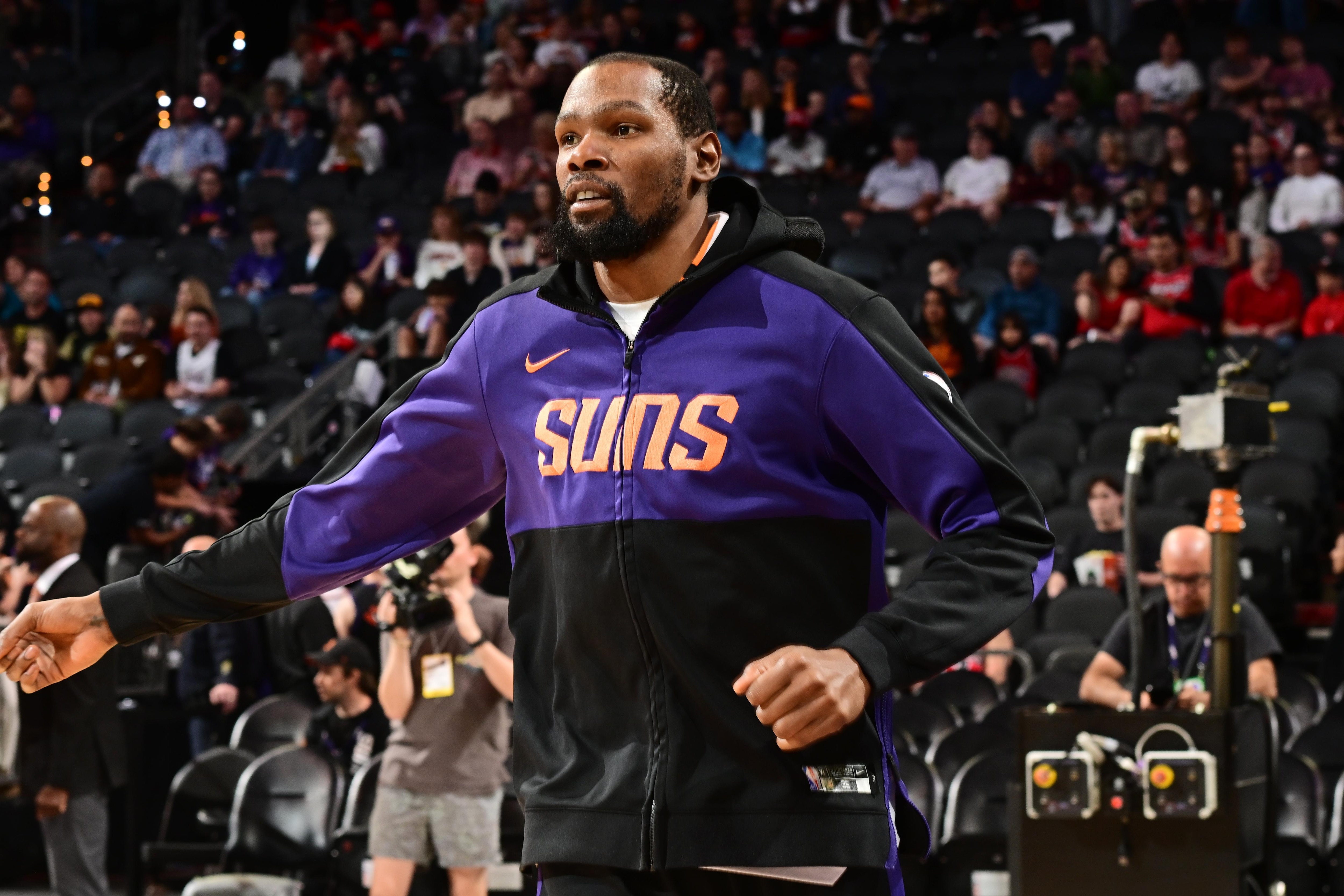 Chicago Bulls v Phoenix Suns