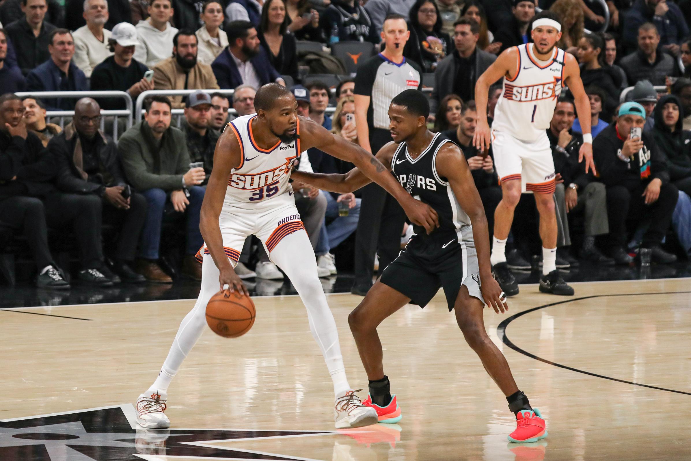 Phoenix Suns v San Antonio Spurs