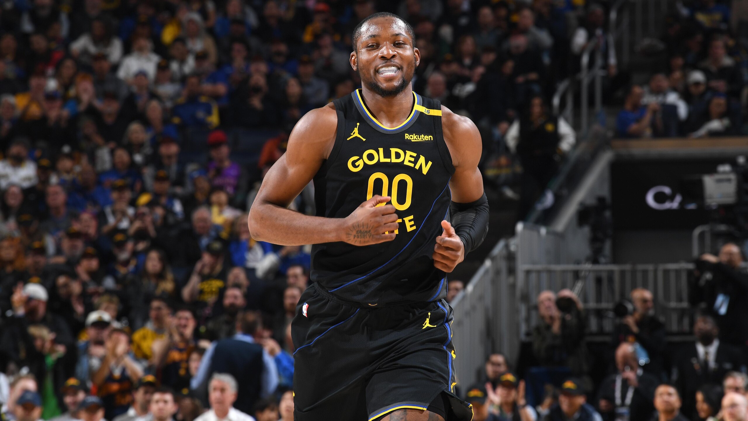 Toronto Raptors v Golden State Warriors Toronto Raptors v Golden State Warriors