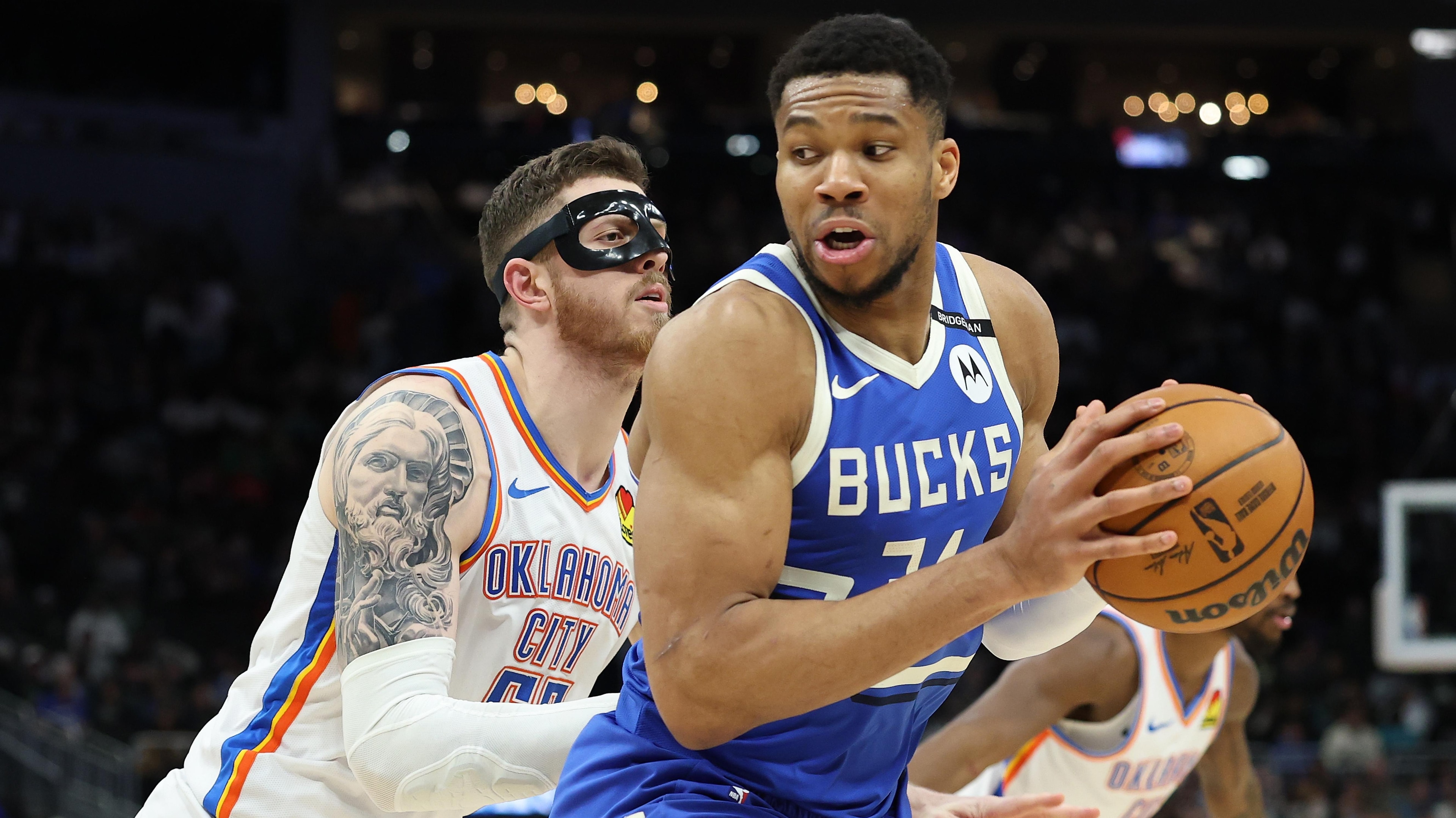 Oklahoma City Thunder v Milwaukee Bucks