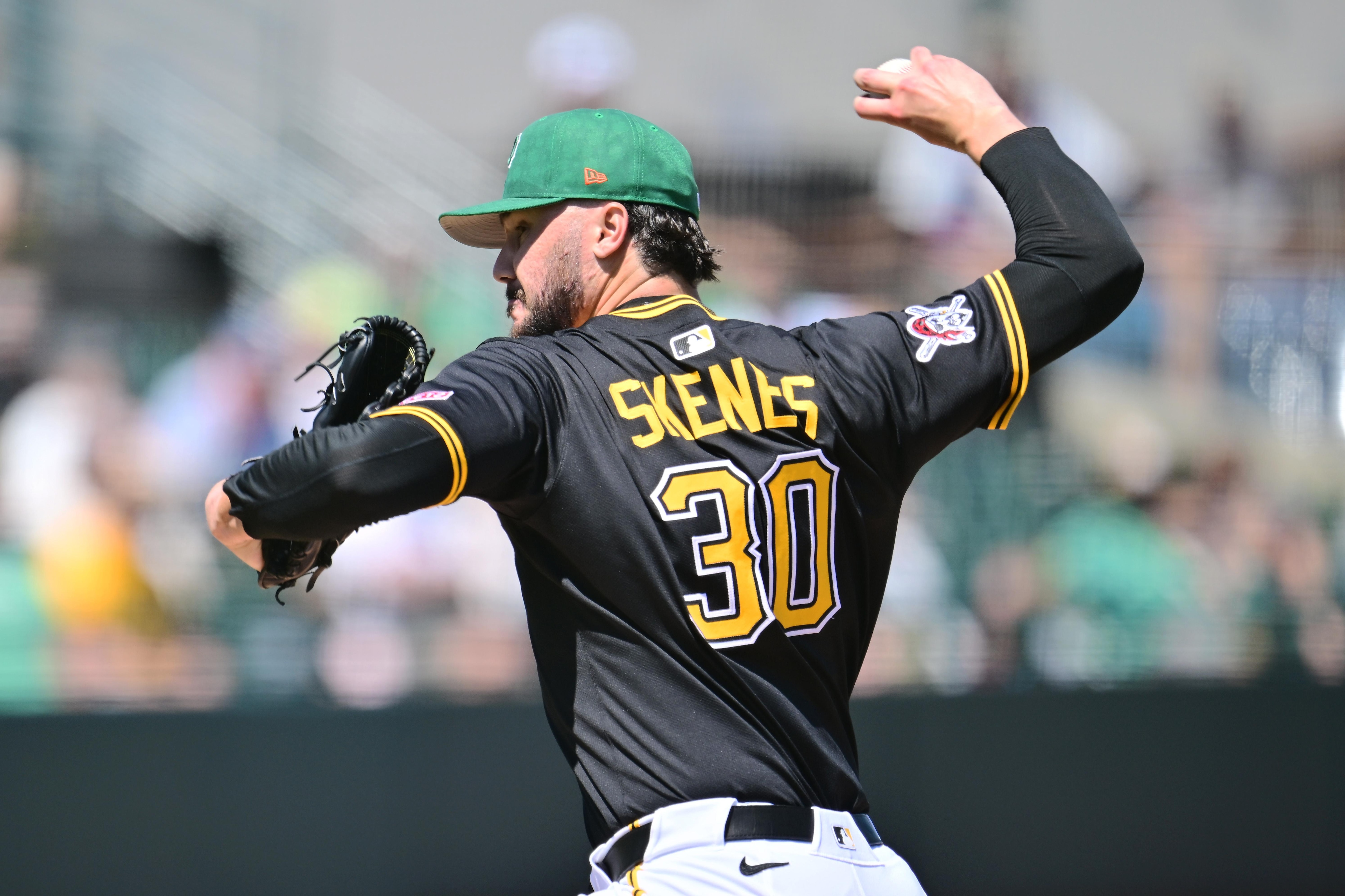 Minnesota Twins v Pittsburgh Pirates