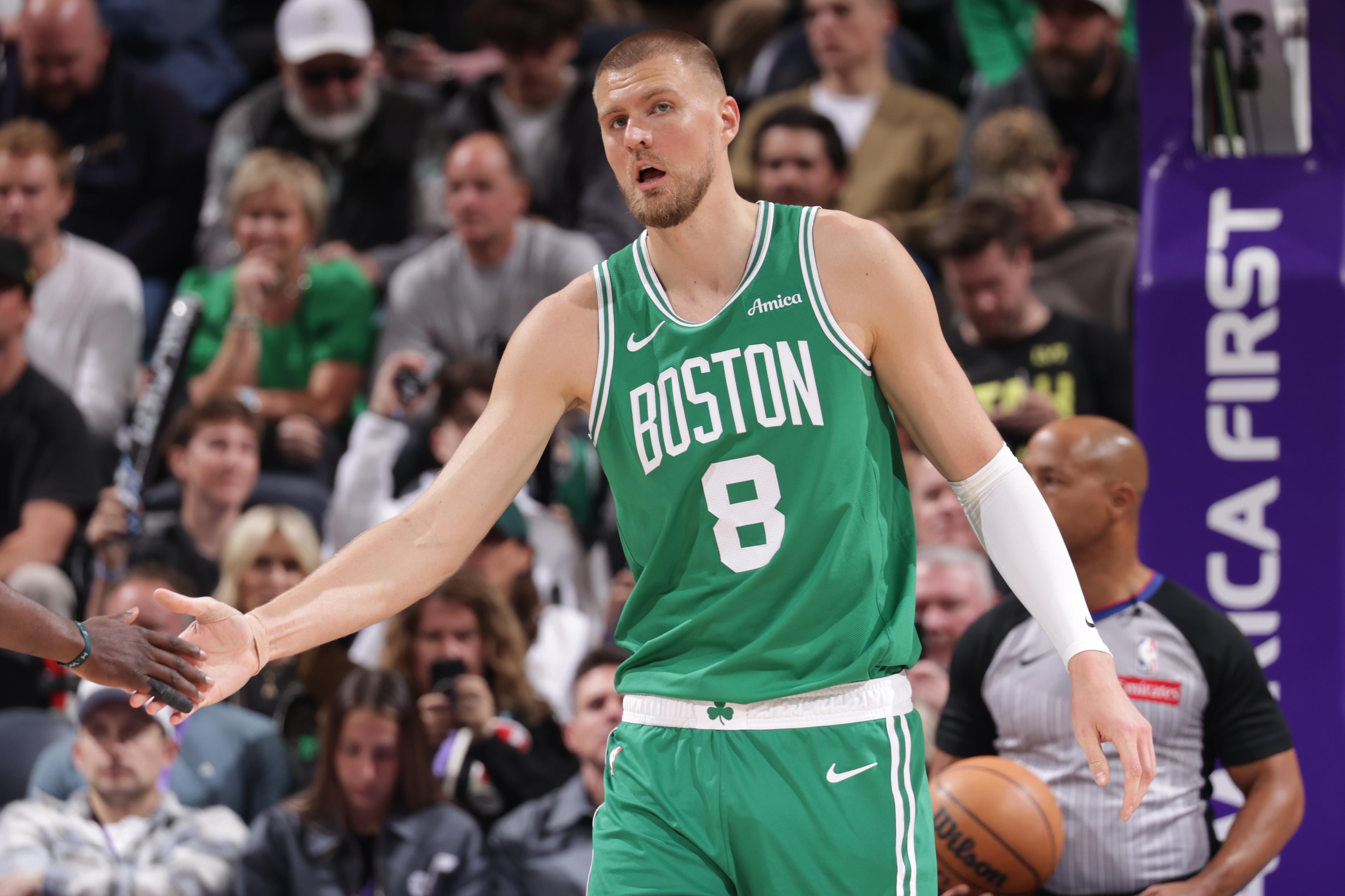 Charlotte Hornets v Oklahoma City Thunder