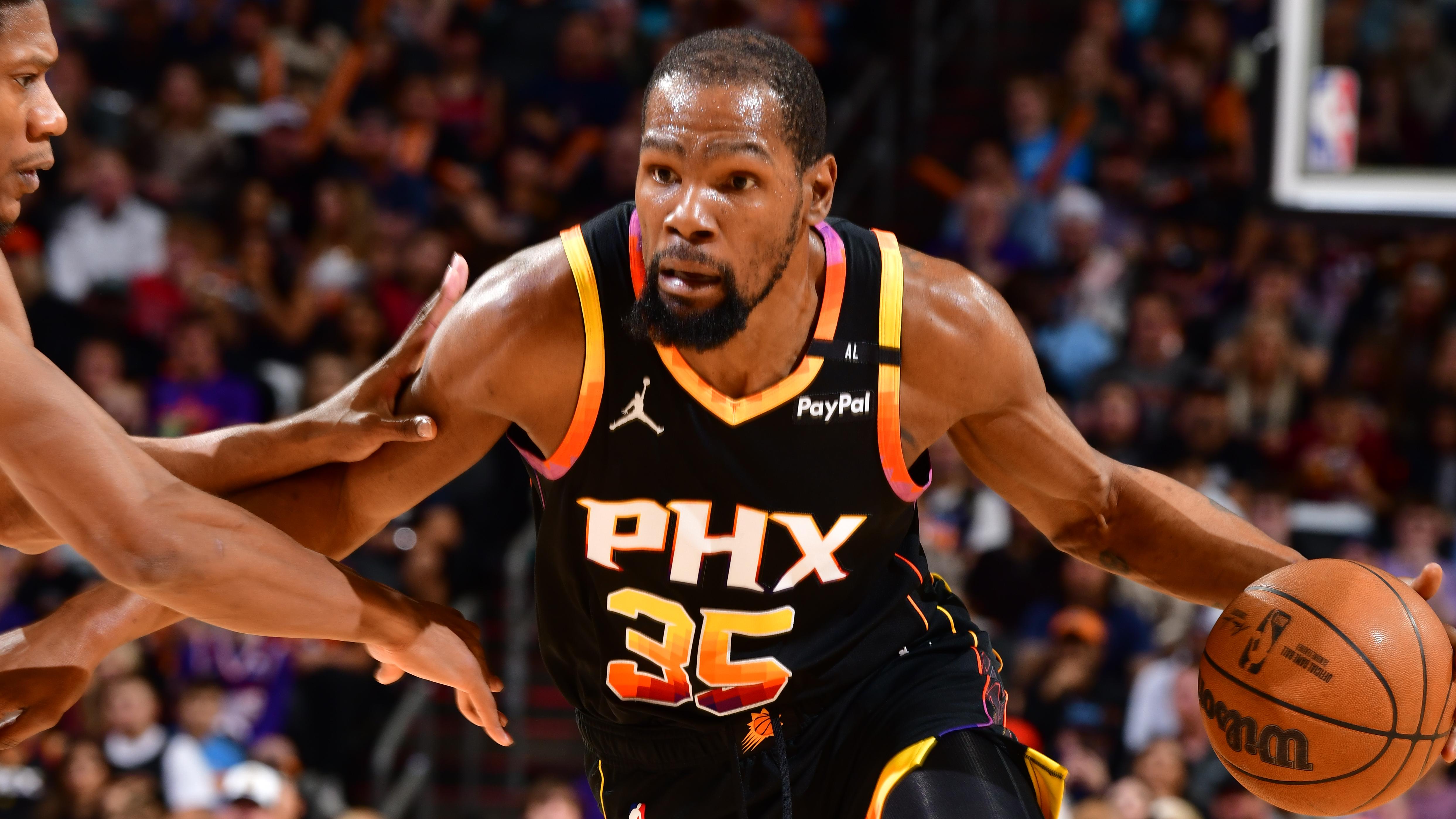 Cleveland Cavaliers v Phoenix Suns