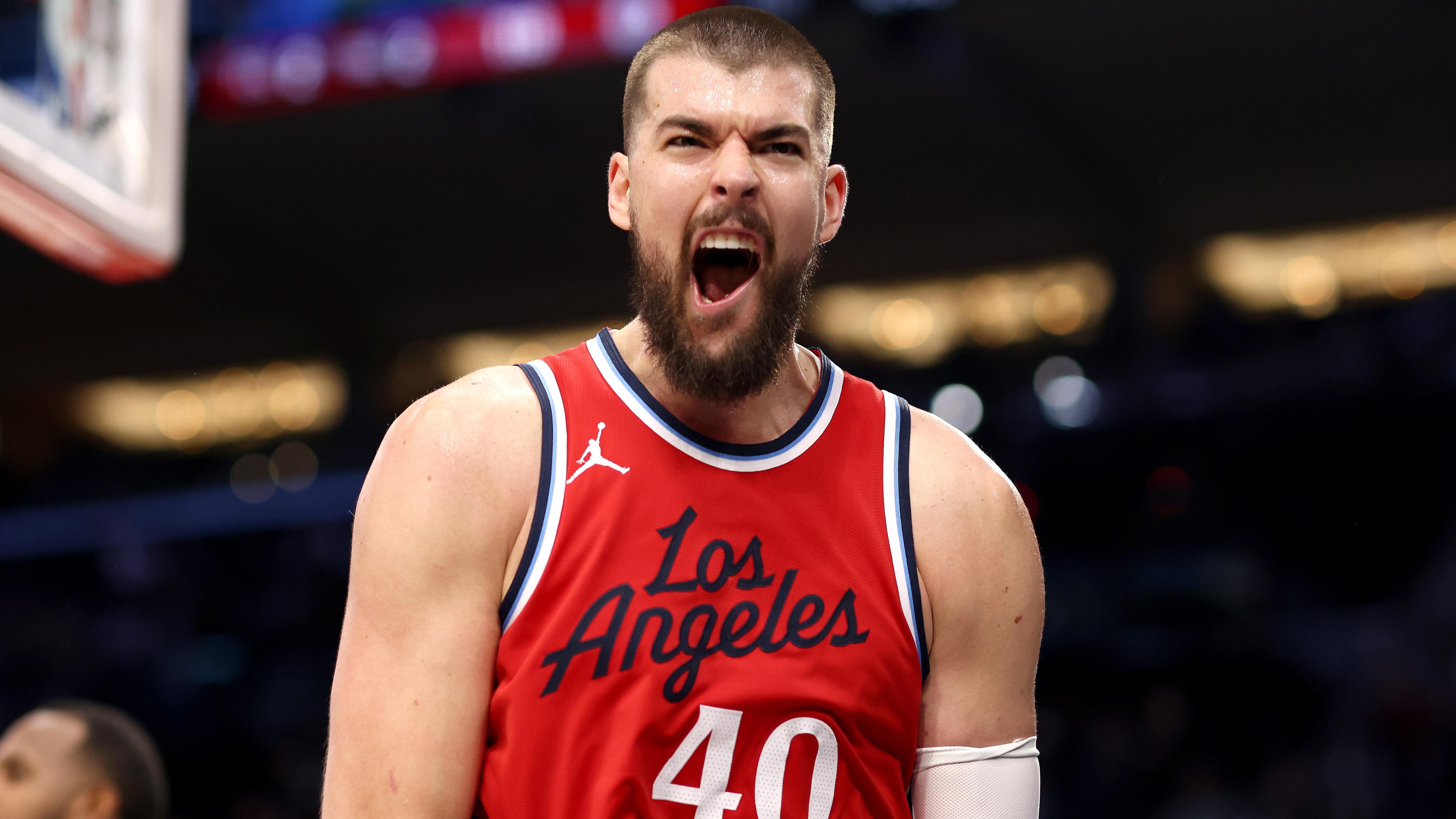 Cleveland Cavaliers v Los Angeles Clippers