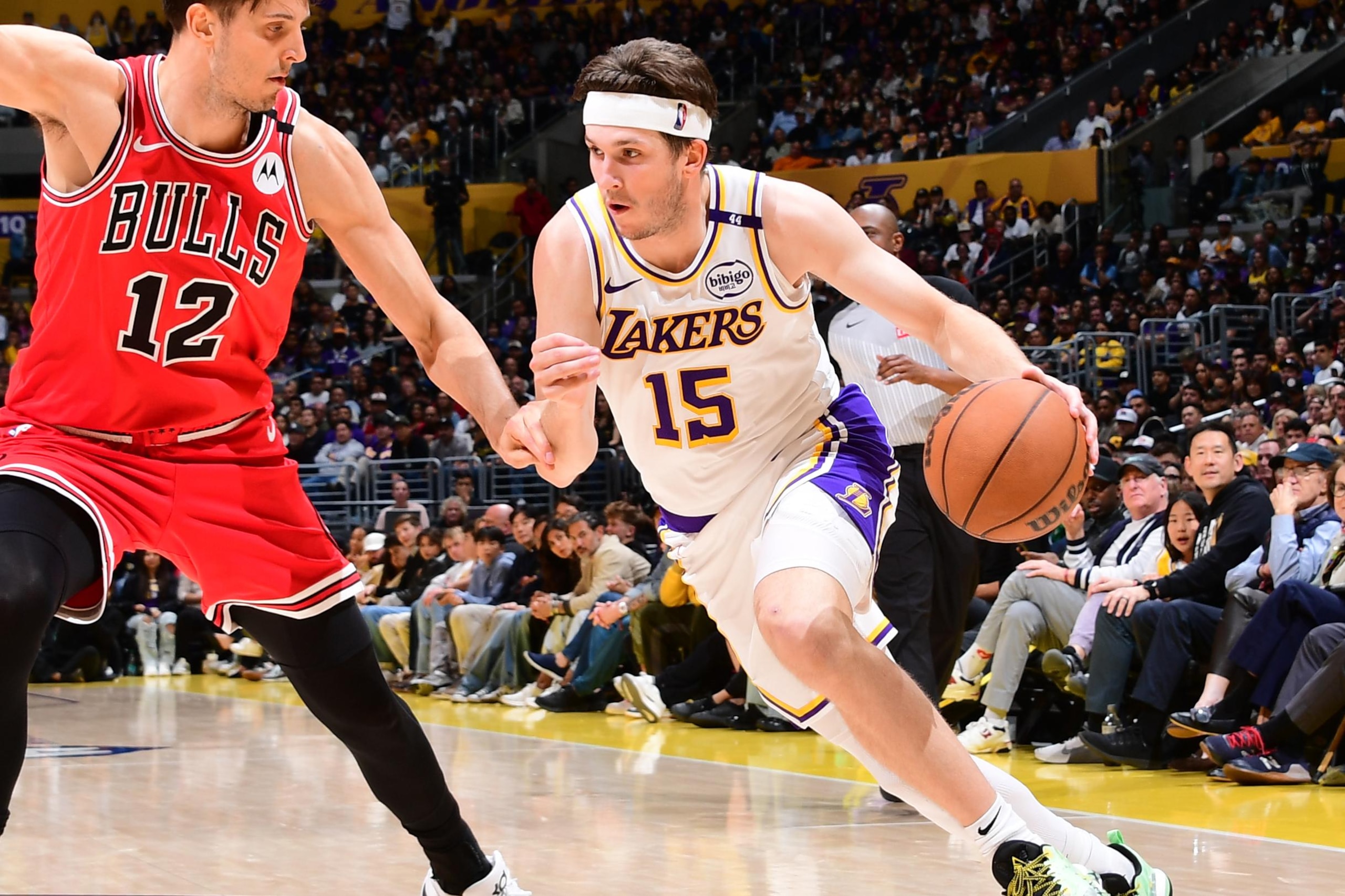 Chicago Bulls v Los Angeles Lakers