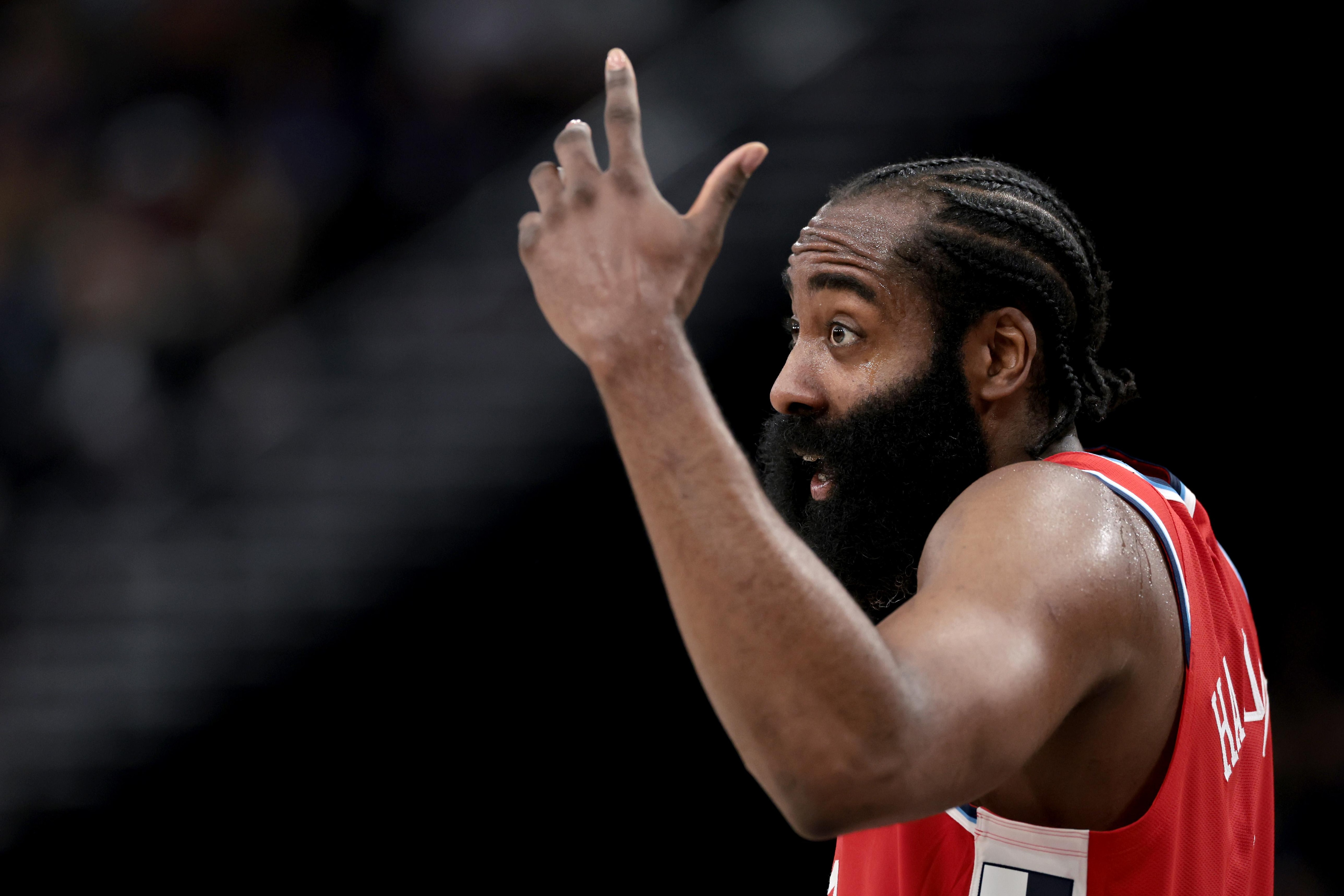 Cleveland Cavaliers v Los Angeles Clippers