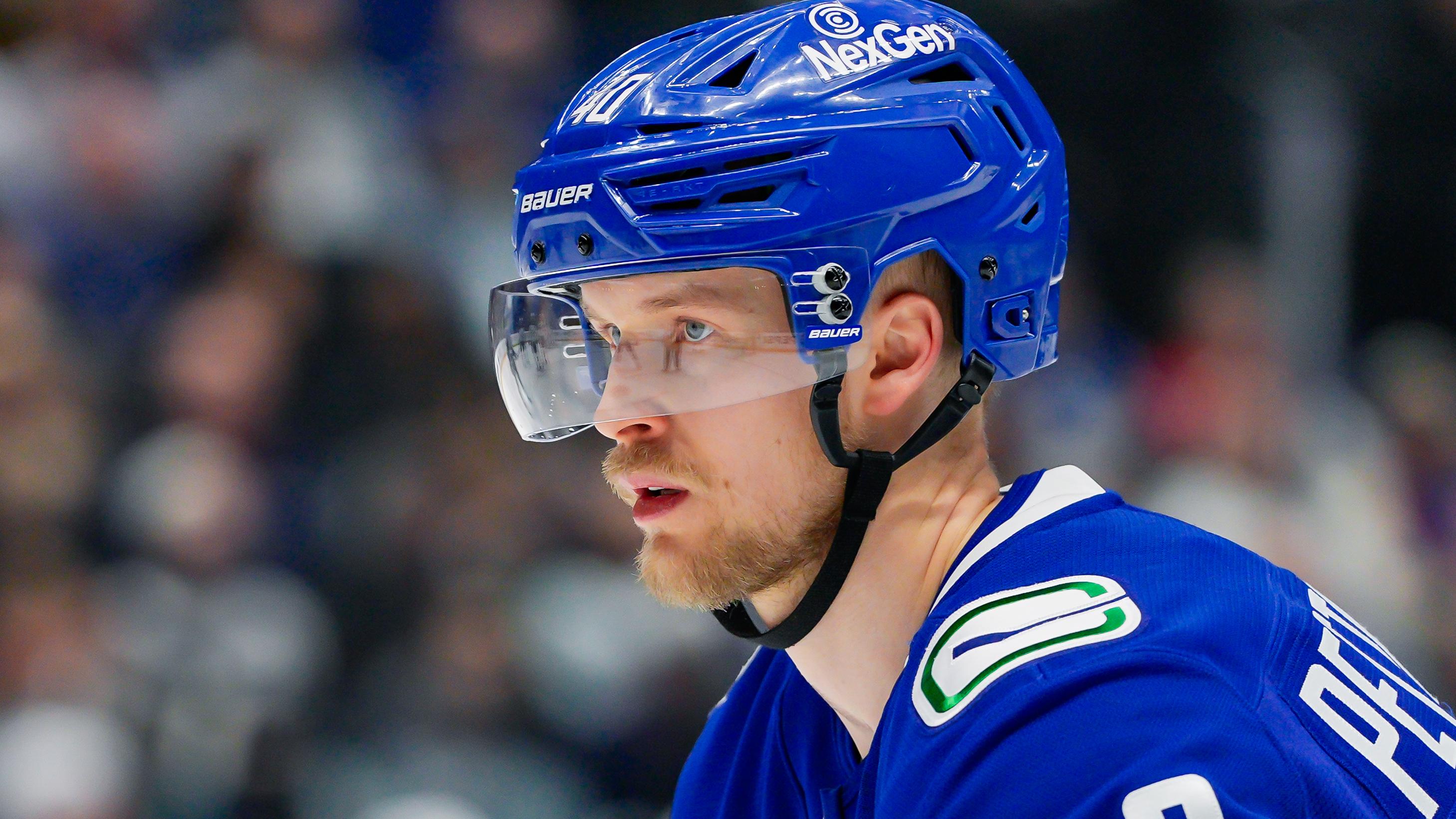 Winnipeg Jets v Vancouver Canucks