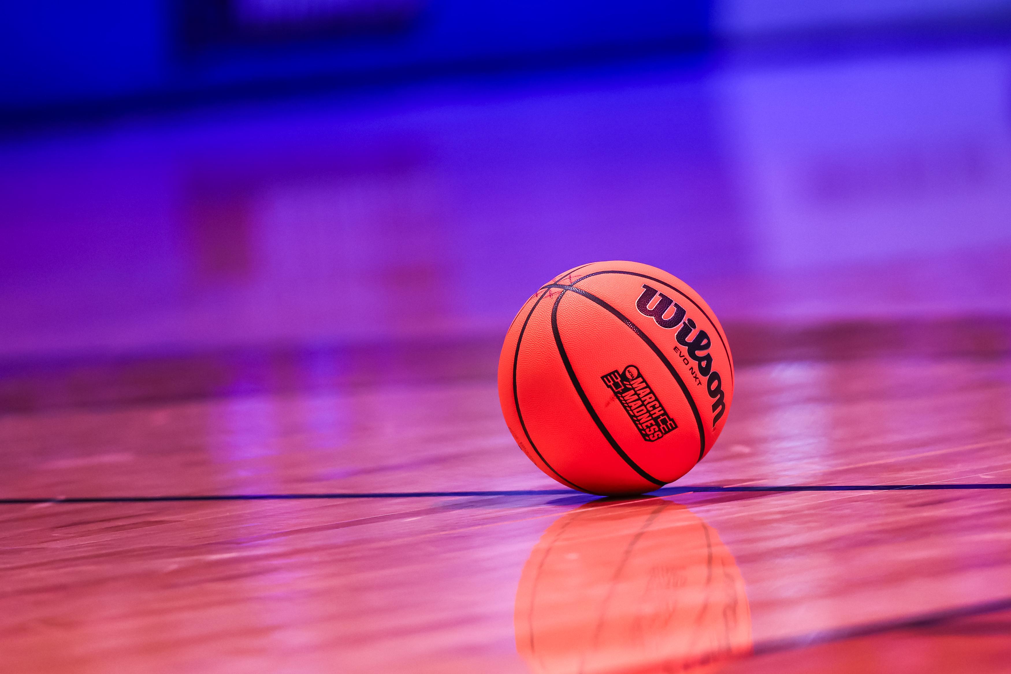 Louisville v Creighton