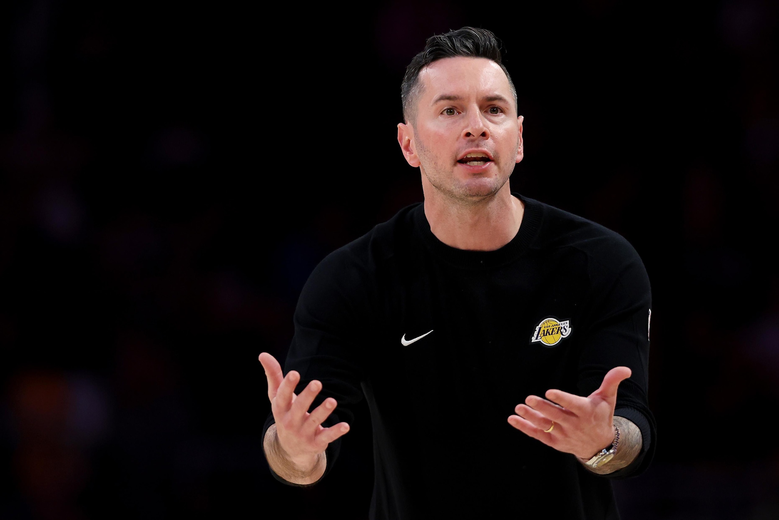 Chicago Bulls v Los Angeles Lakers