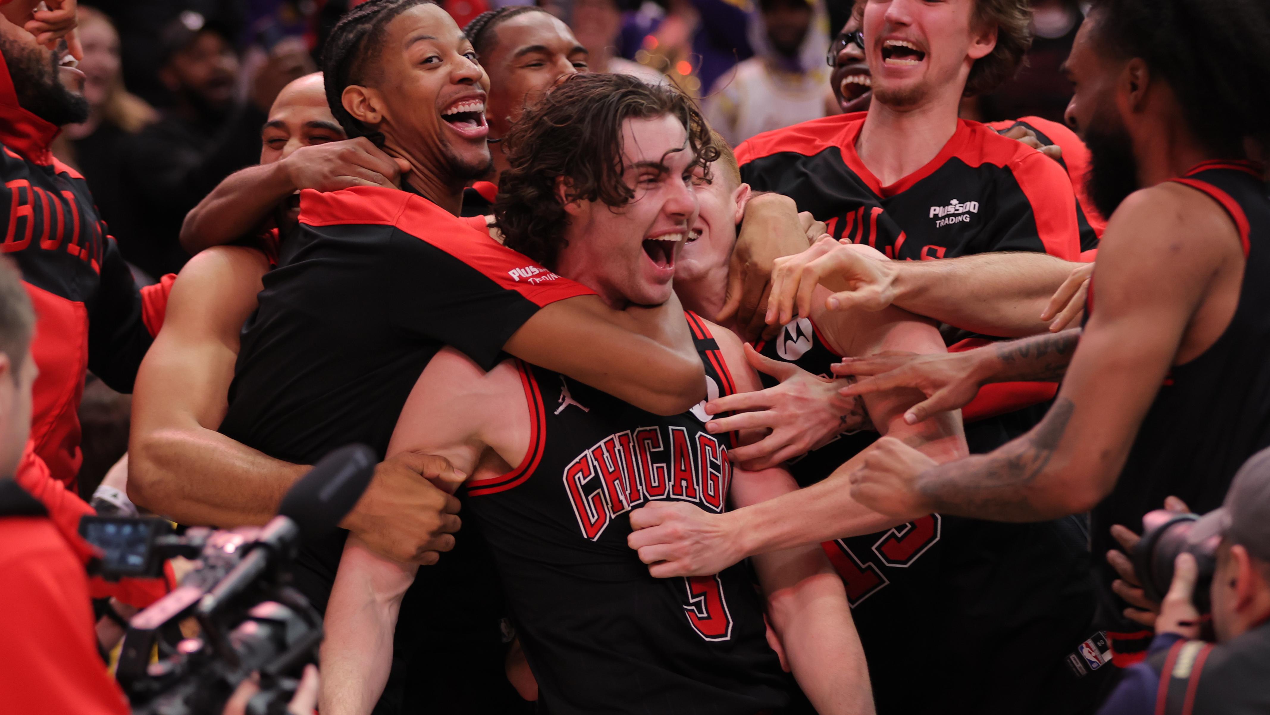 NBA: MAR 27 Lakers at Bulls