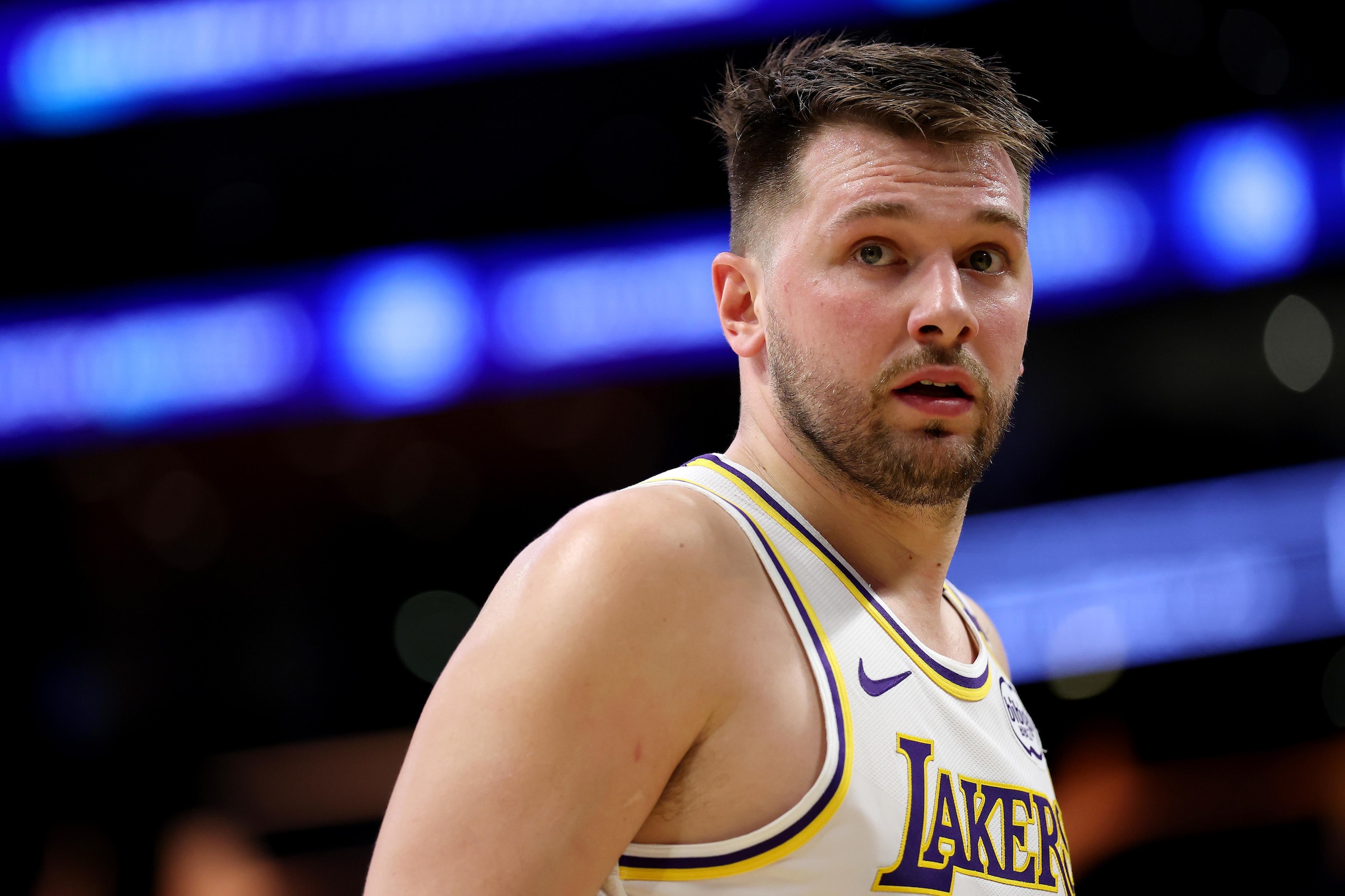 Chicago Bulls v Los Angeles Lakers